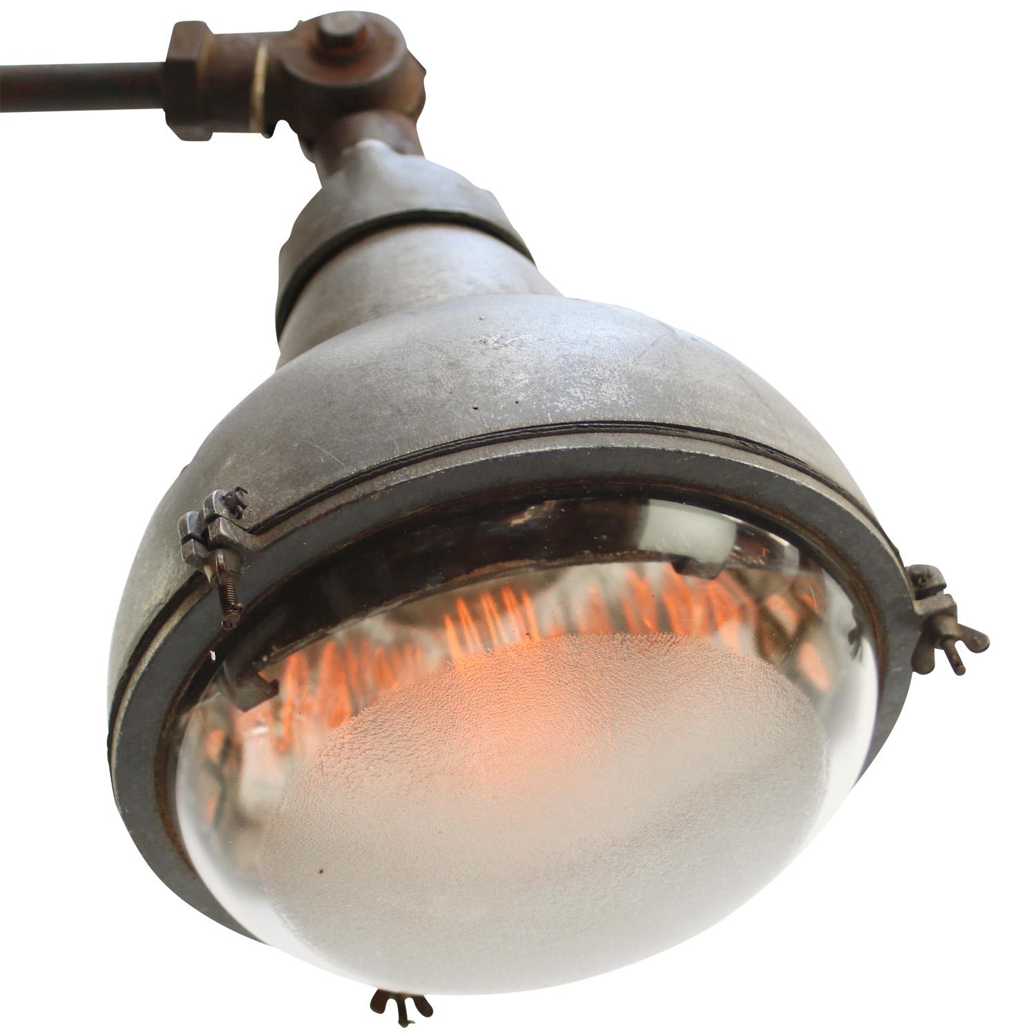 Vintage French cast iron street light by Sammode, France
Metal, cast iron arm, semi frosted glass and inside mercury mirror glass

Diameter wall mount 9 cm

Shipped in parts, easy to assemble

Weight: 5.90 kg / 13 lb

Priced per individual