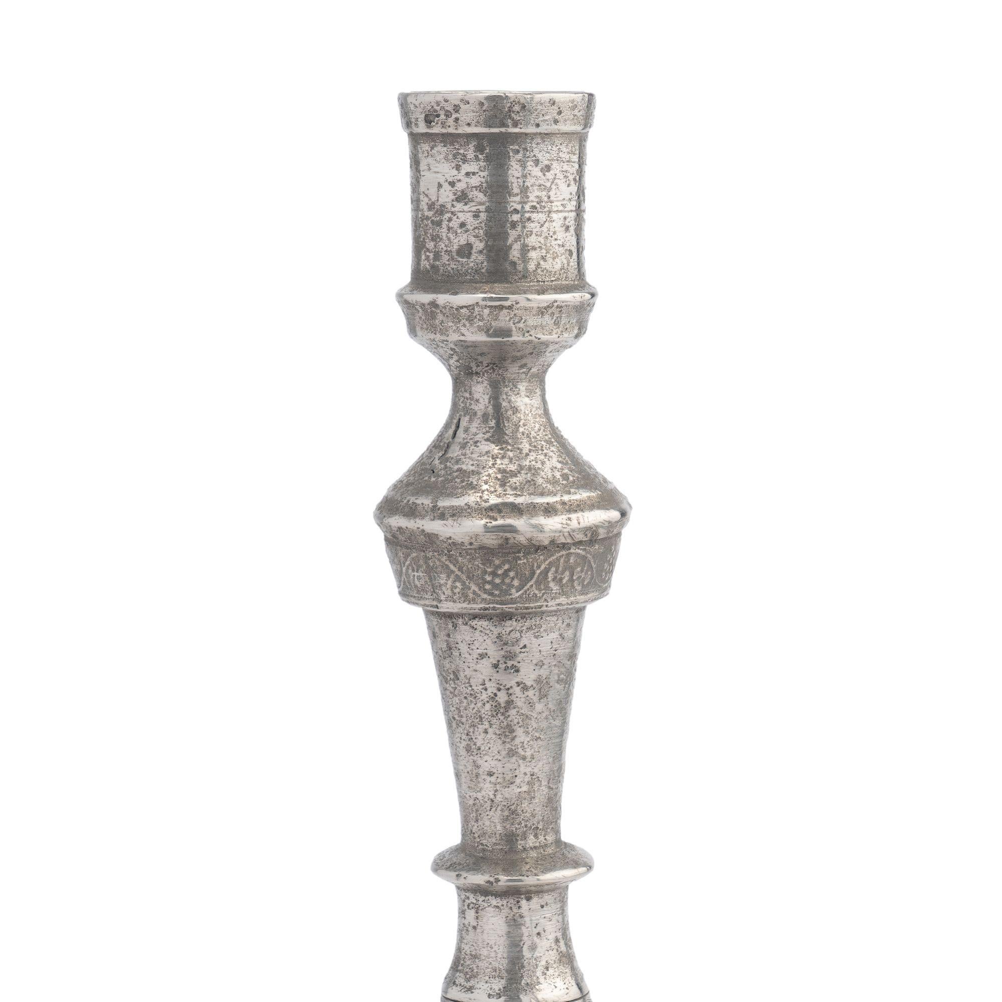 French cast pewter candlestick with grape vine motif, c. 1780 In Good Condition For Sale In Kenilworth, IL