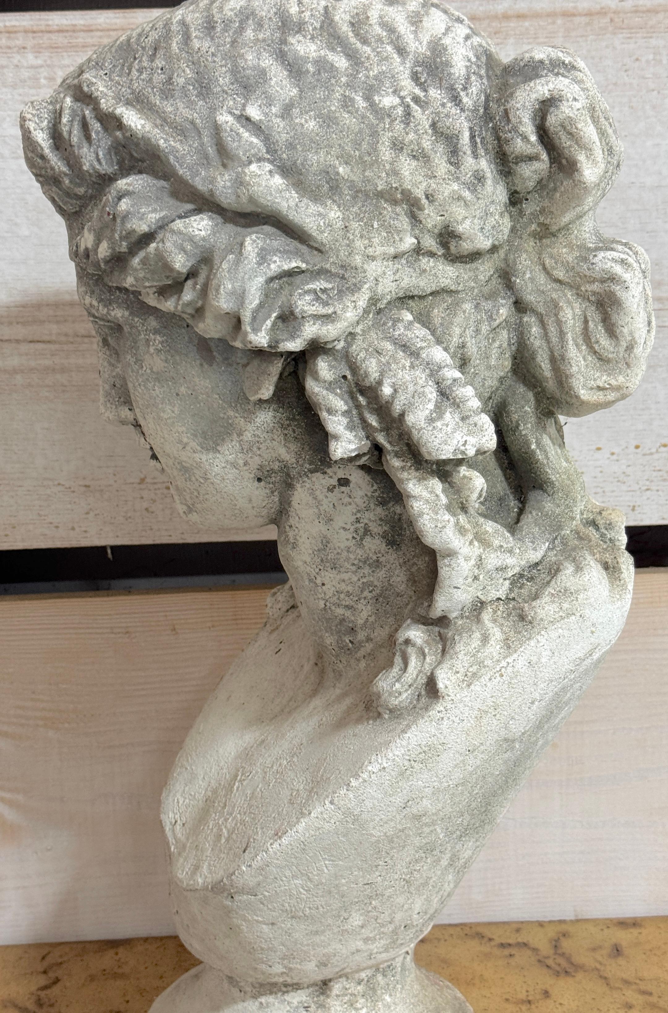 Pierre artificielle Buste d'Ariane en pierre moulée, Circa 1900 en vente