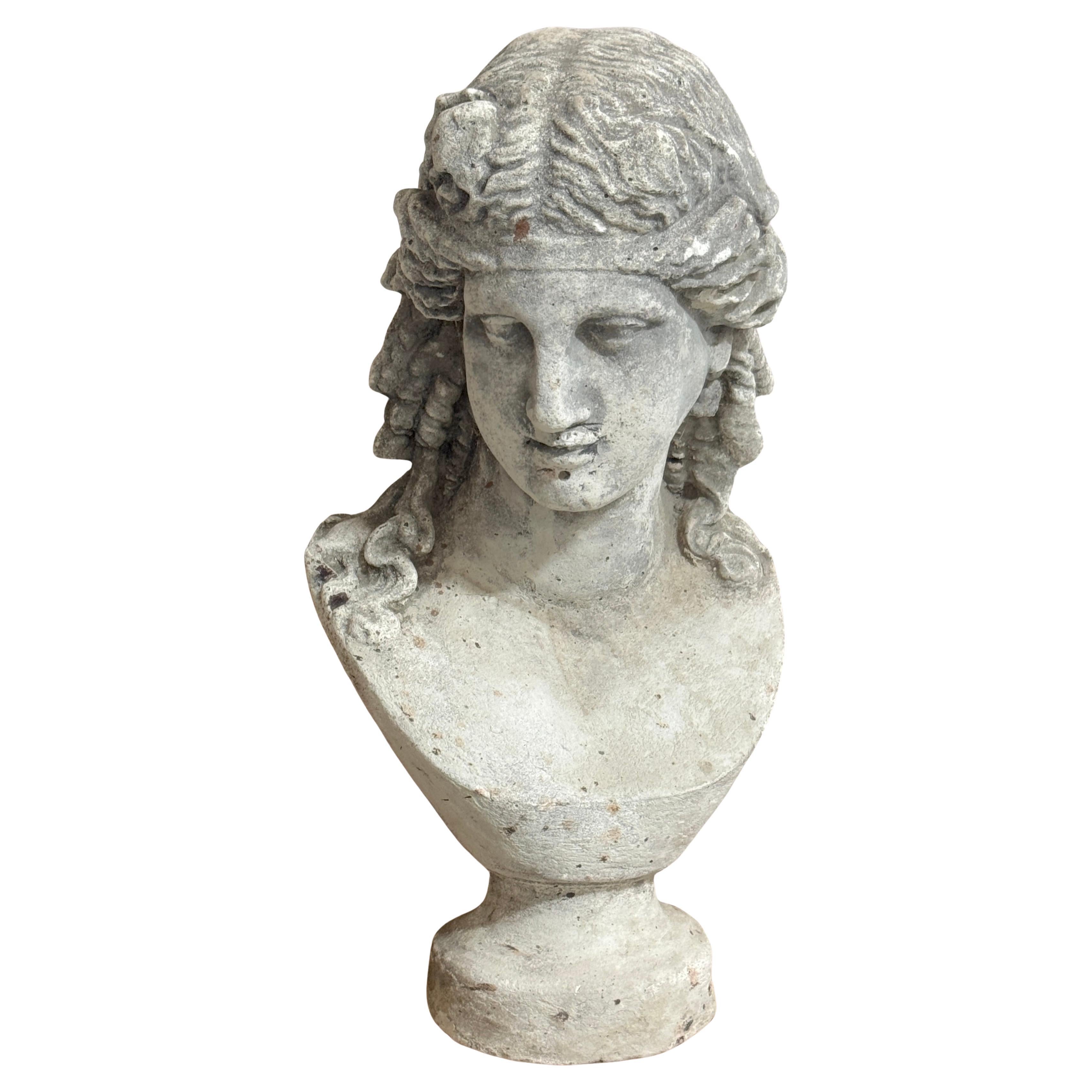Buste d'Ariane en pierre moulée, Circa 1900