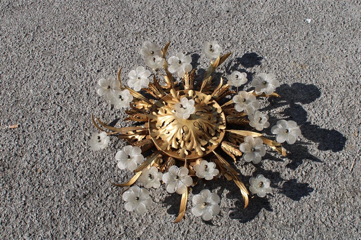 French ceiling lamp from around 1950 in gilded metal and Murano glass flowers.