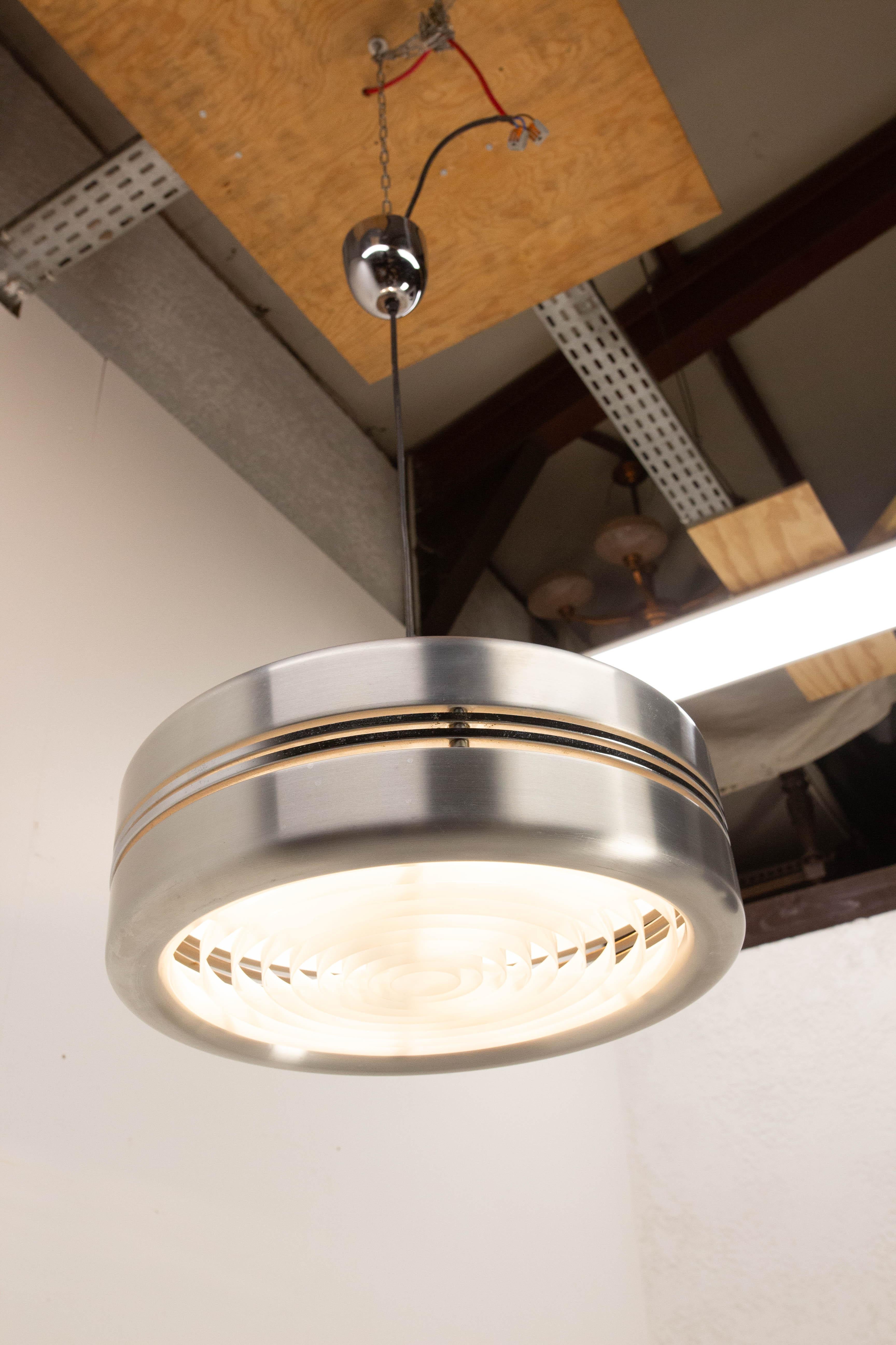 Lampadario francese a sospensione da soffitto Chrome, Space AGE, circa 1970 In condizioni buone in vendita a Labrit, Landes