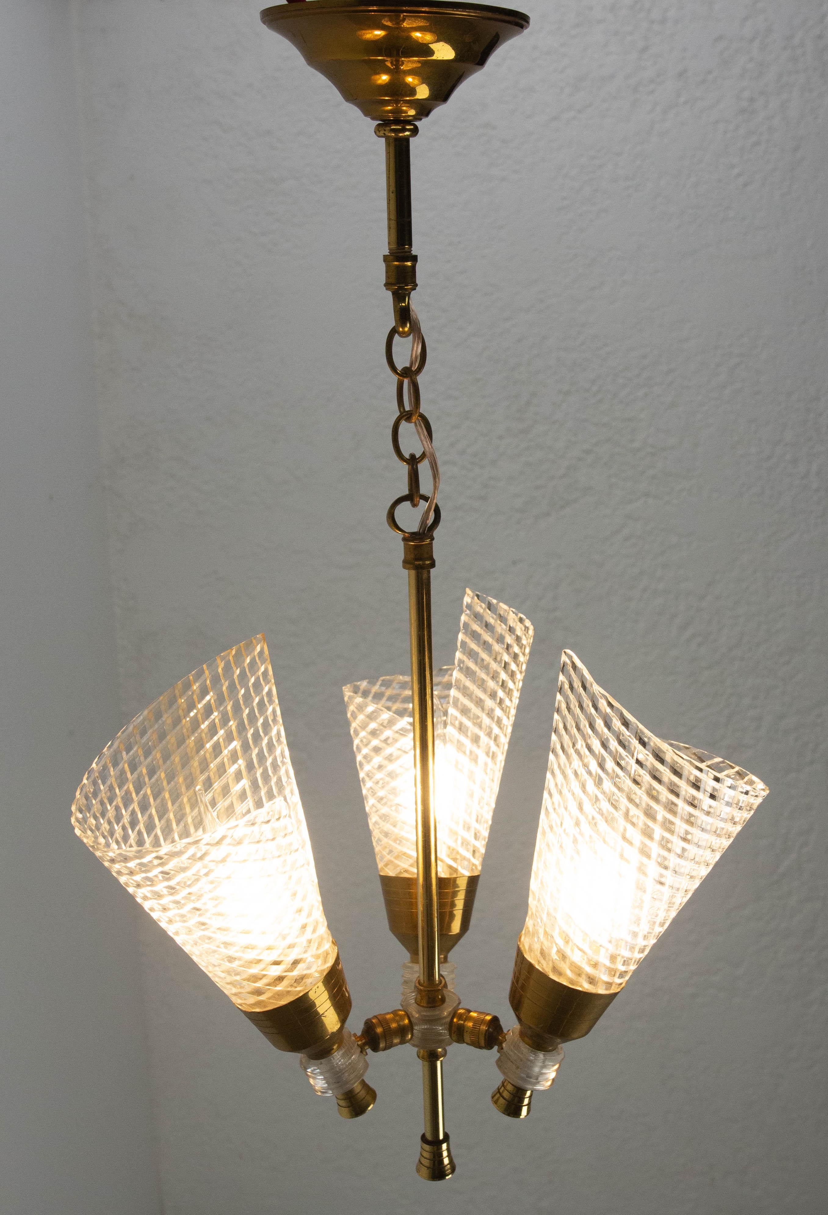 French Ceiling Pendant Glass & Brass Chandelier Lustre Guariche style circa 1960 In Good Condition For Sale In Labrit, Landes