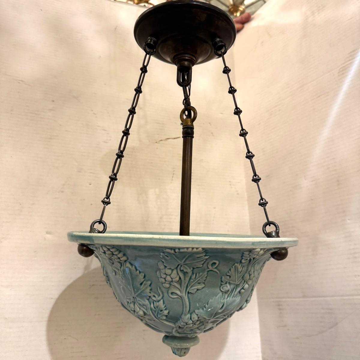 Fatto a mano Lampada in porcellana francese Celadon in vendita