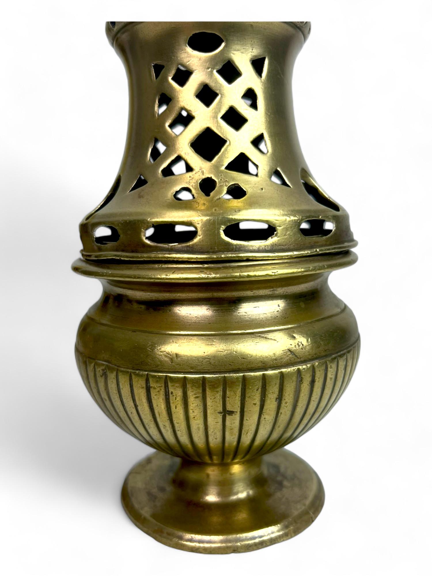 Encensoir / brûleur d'encens / horloge d'église / brûleur de parfum français - Bronze - 17e Bon état - En vente à Beuzevillette, FR