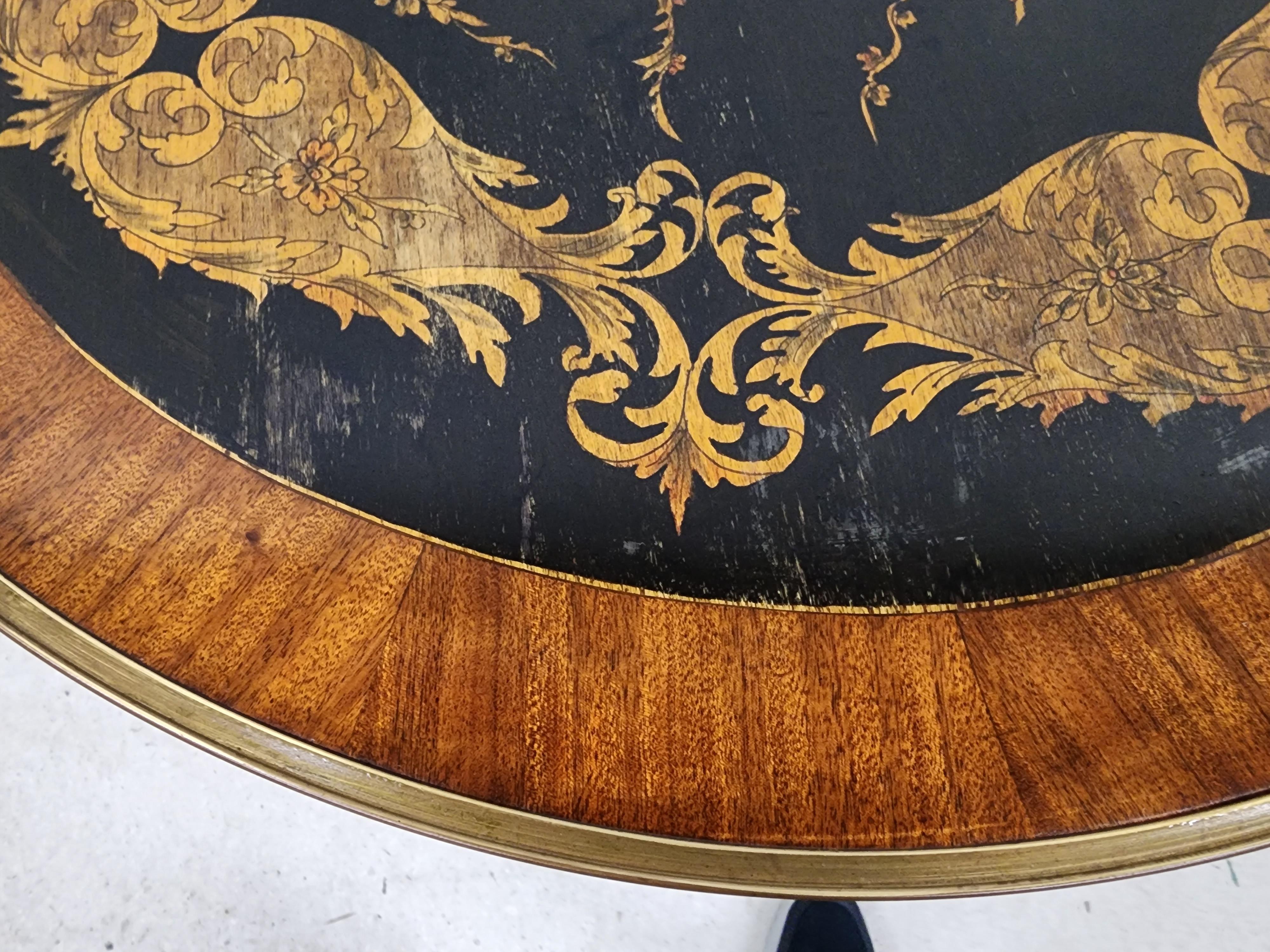 Lampe de table d'appoint française Louis XV montée en bronze doré en vente 11