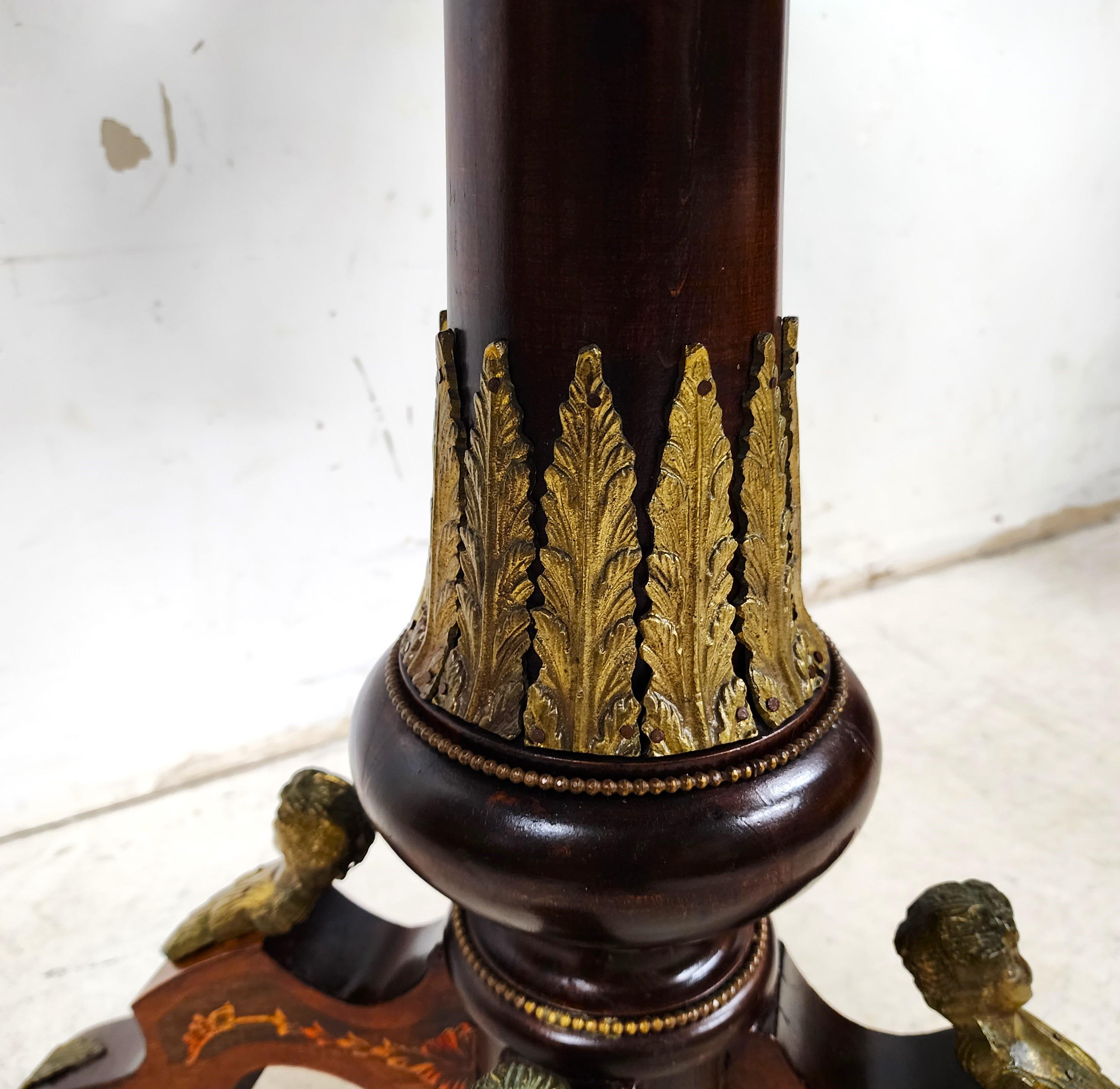 Lampe de table d'appoint française Louis XV montée en bronze doré en vente 2