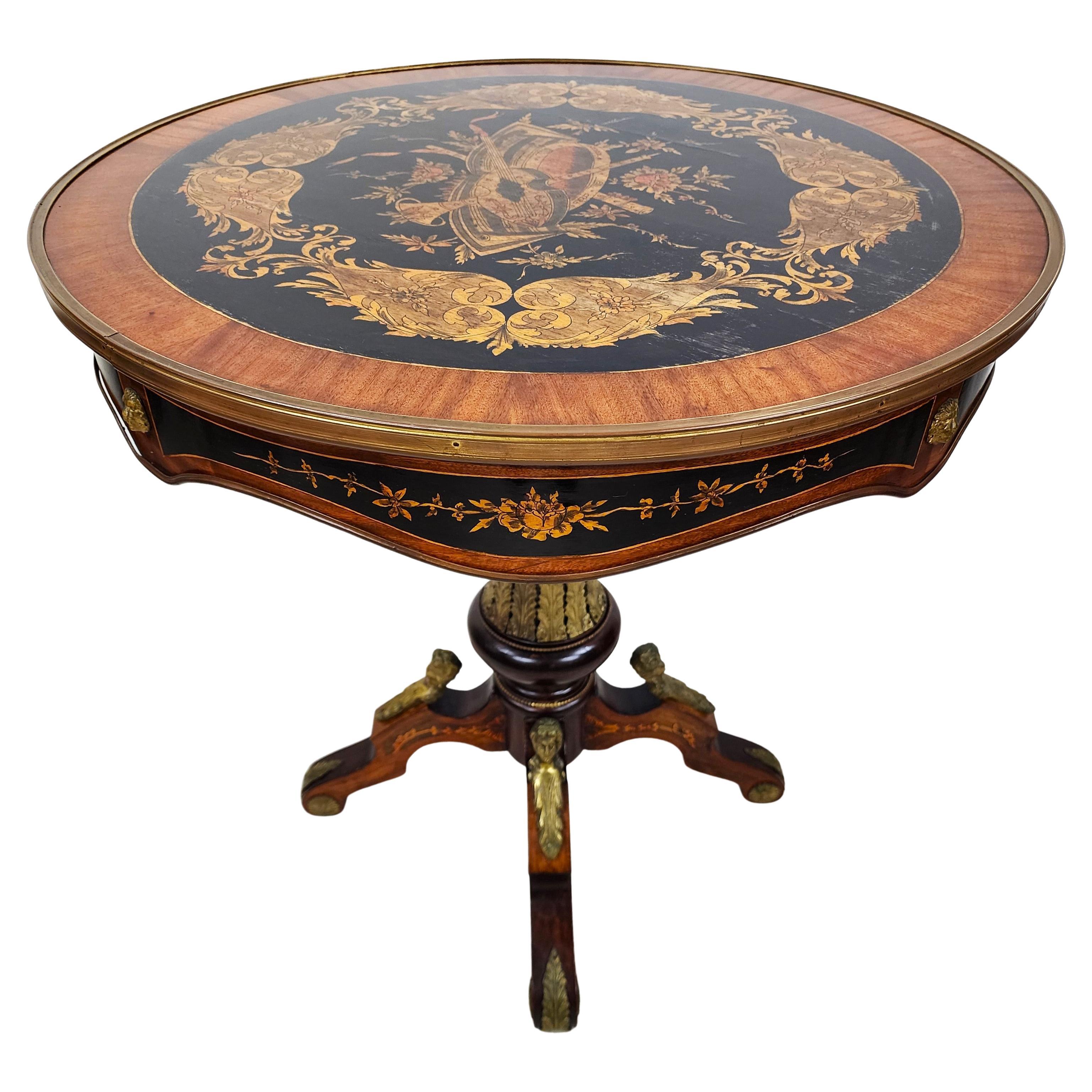 Lampada da tavolo da centro francese Luigi XV con montatura in ormolu