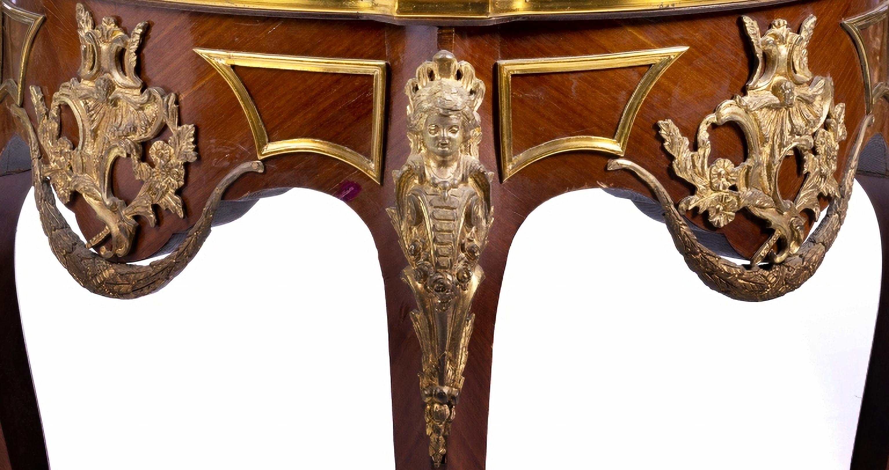 Français Table centrale française Napoléon III du XIXe siècle en vente