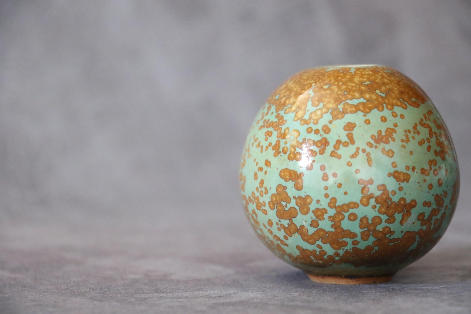 French Ceramic Ball Vase with Nucleations by Monique Cavallini - circa 2000 For Sale 4