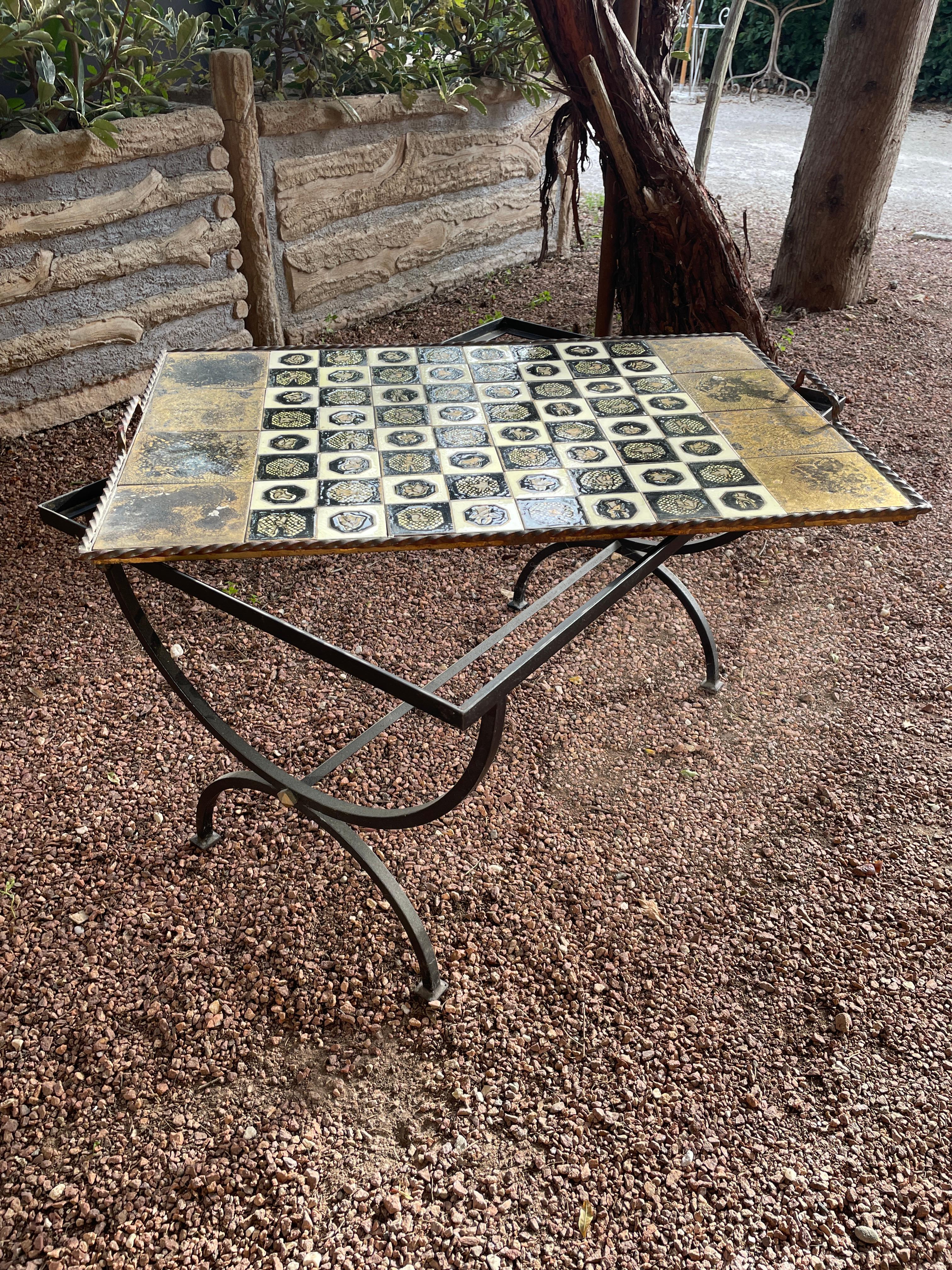 French Ceramic Coffee Table, Vallauris, 1950s In Good Condition For Sale In L’ISLE-SUR-LA-SORGUE, FR