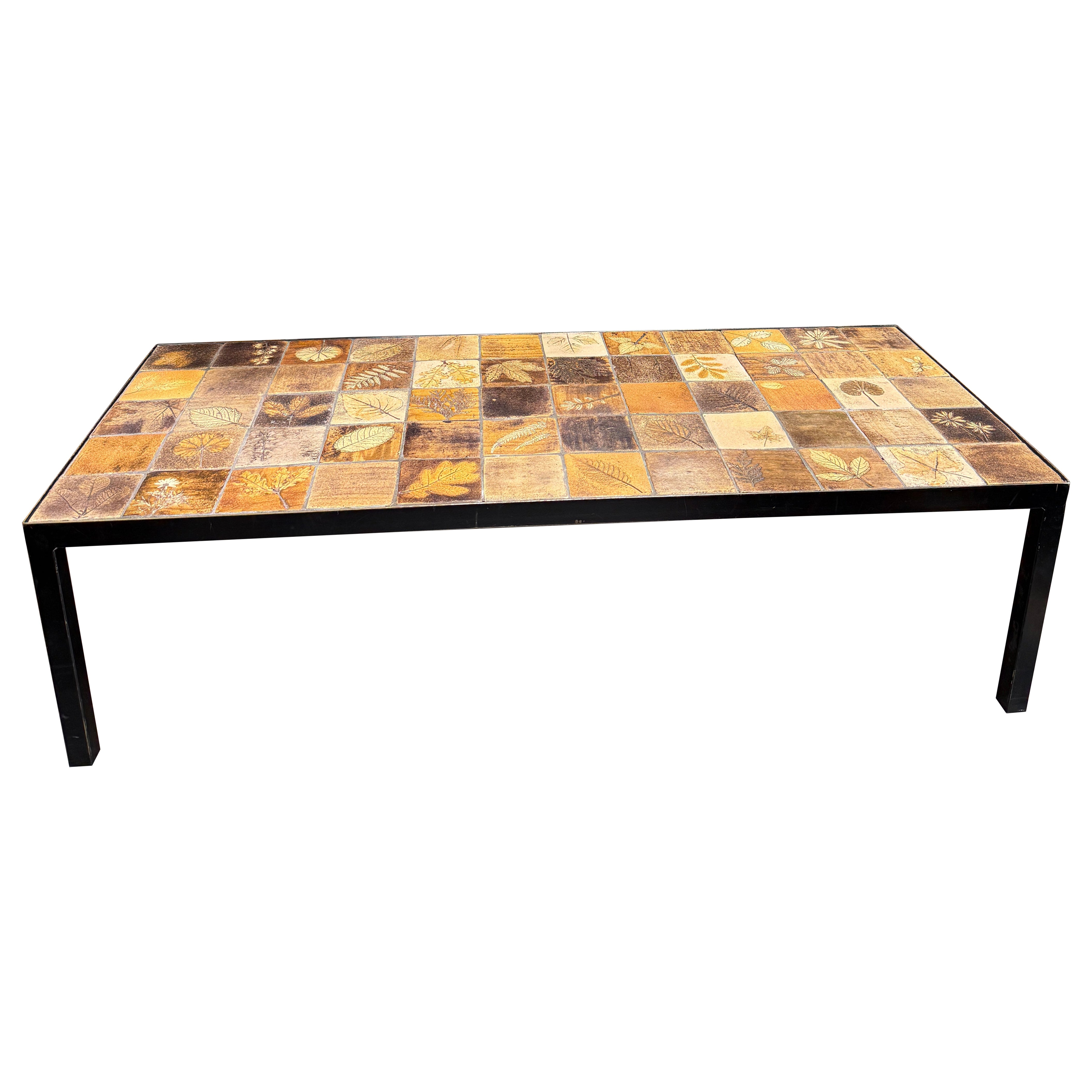 Mesa de centro de cerámica francesa con azulejos de garriga al estilo de R.Capron