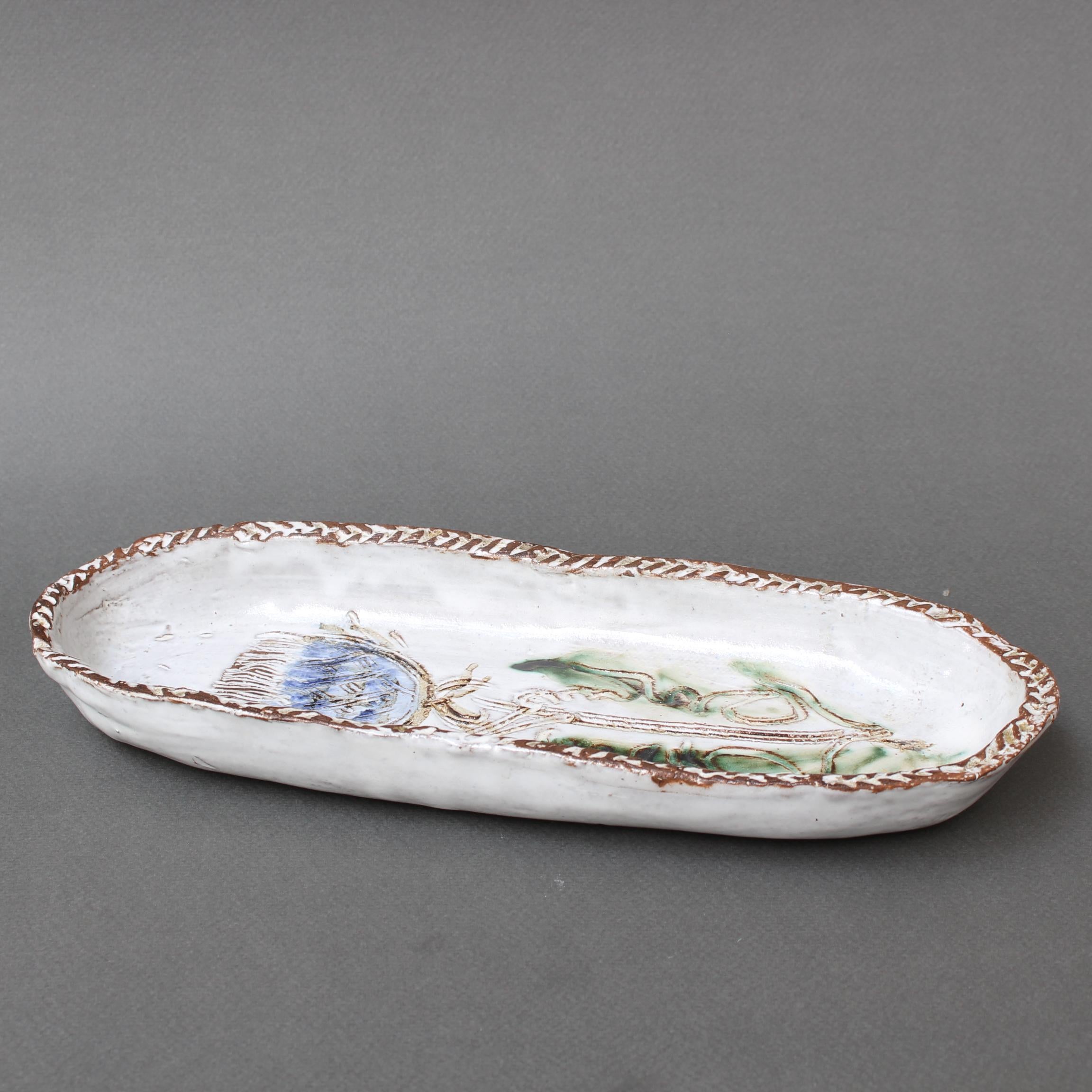 French Ceramic Decorative Dish with Flower Motif by Albert Thiry (circa 1970s) For Sale 5
