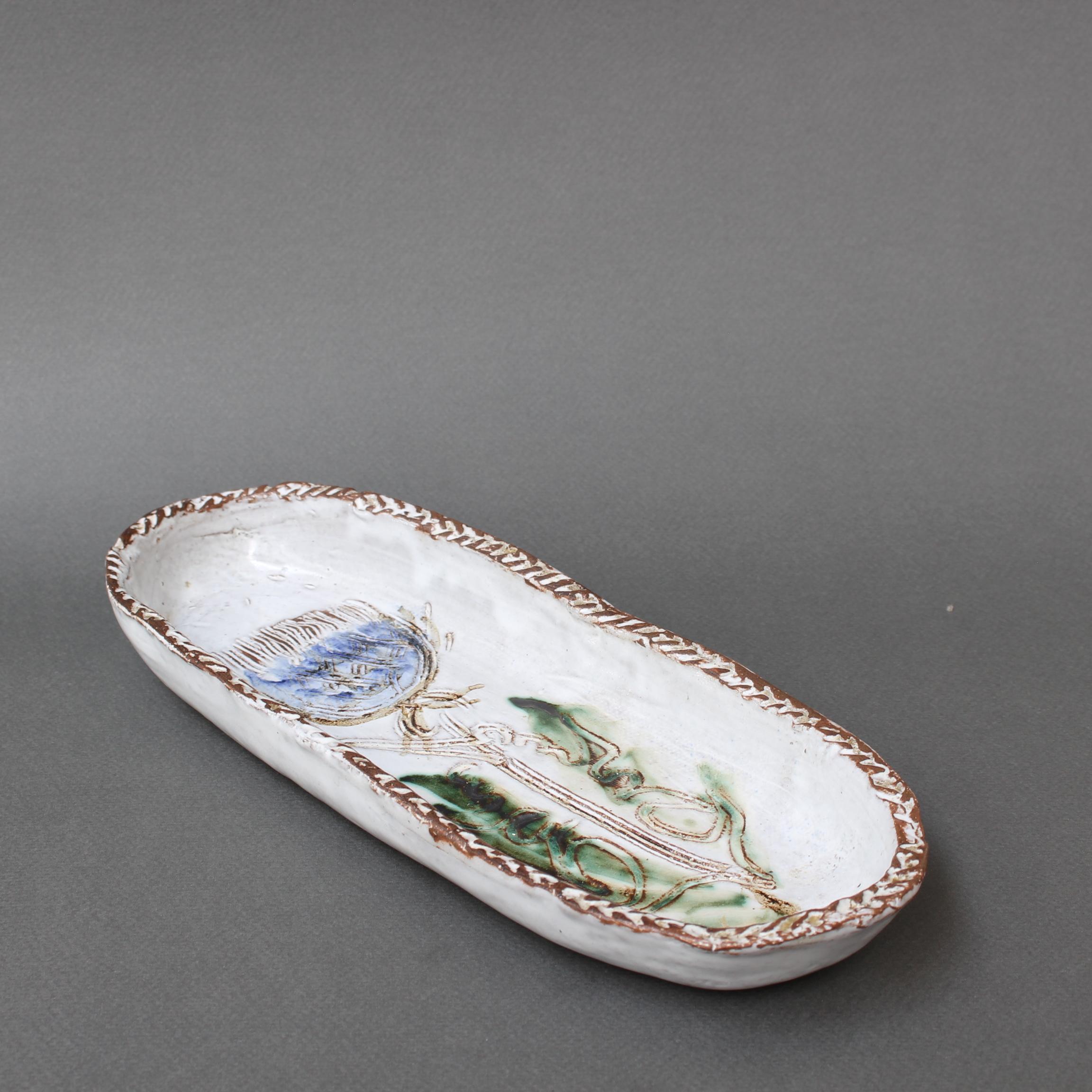 French Ceramic Decorative Dish with Flower Motif by Albert Thiry (circa 1970s) For Sale 6