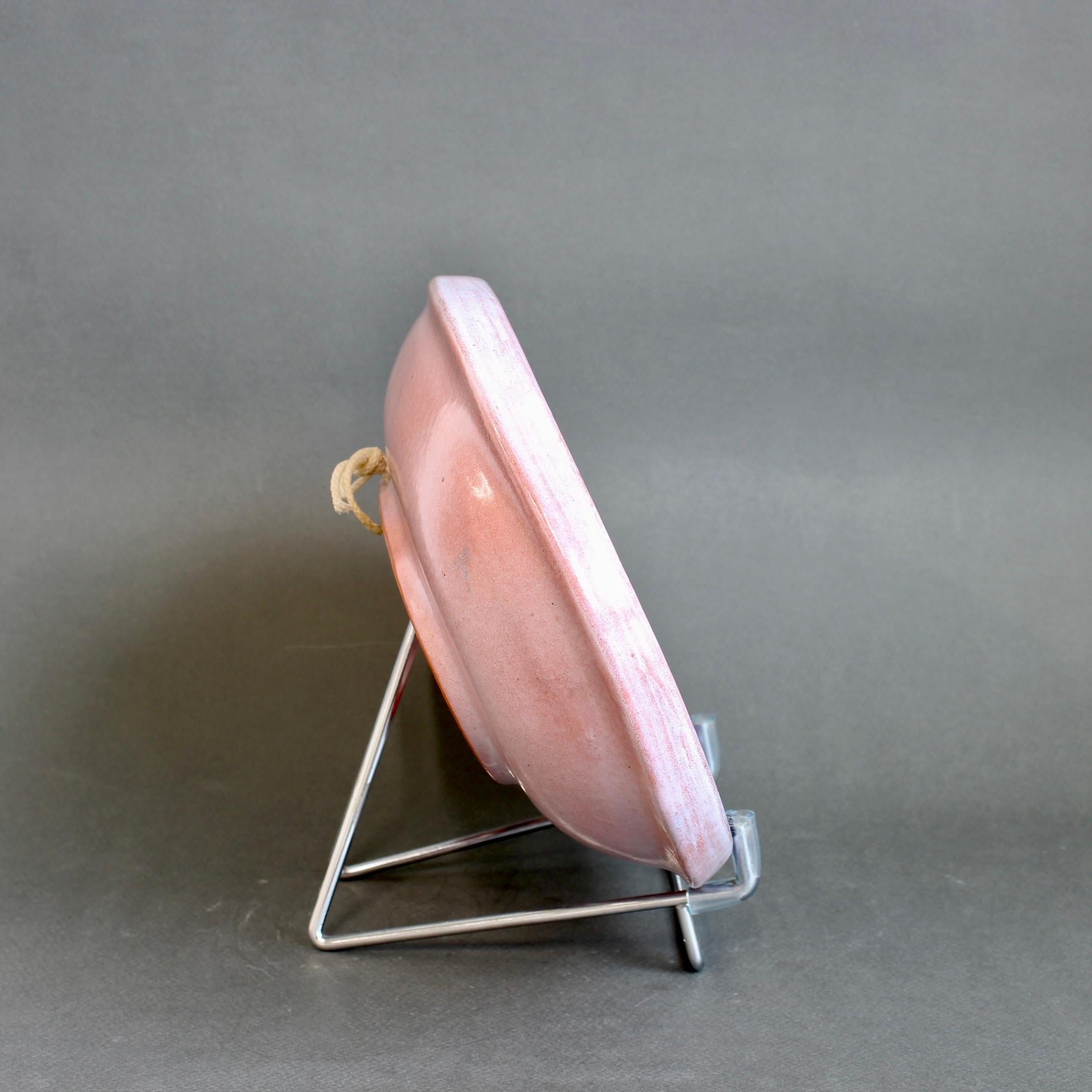 French Ceramic Decorative Platter by the Frères Cloutier In Good Condition For Sale In London, GB