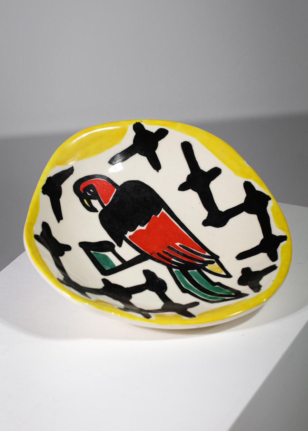 French Ceramic Dish Roland Brice Parrot Fernand Leger Biot- G398 In Good Condition For Sale In Lyon, FR