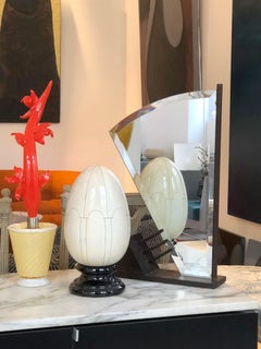 Œuf en céramique Trompe l'Oeil Faux Ivoire, signé Jean Roger, 1960