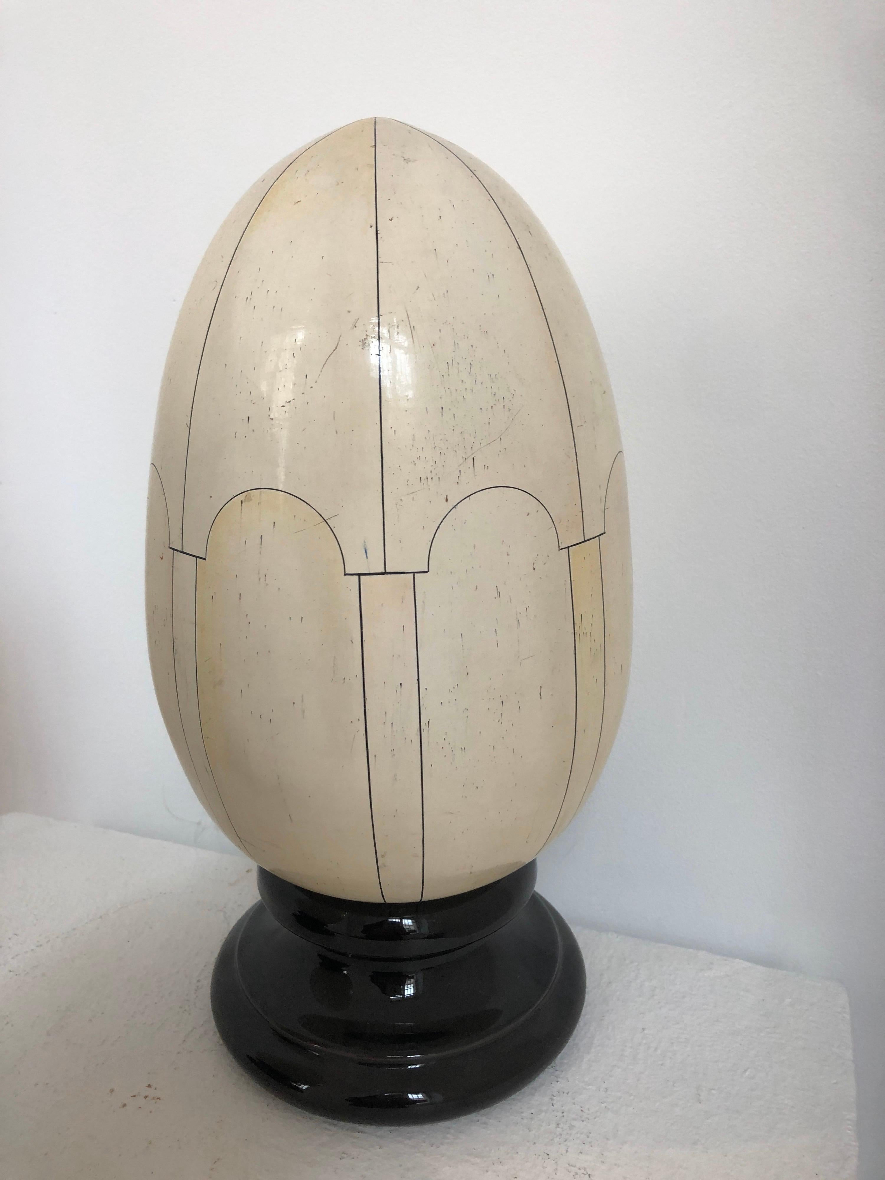 French Ceramic Egg Trompe l'oeil Faux Ivory, Signed Jean Roger, 1960 In Good Condition In Paris, France