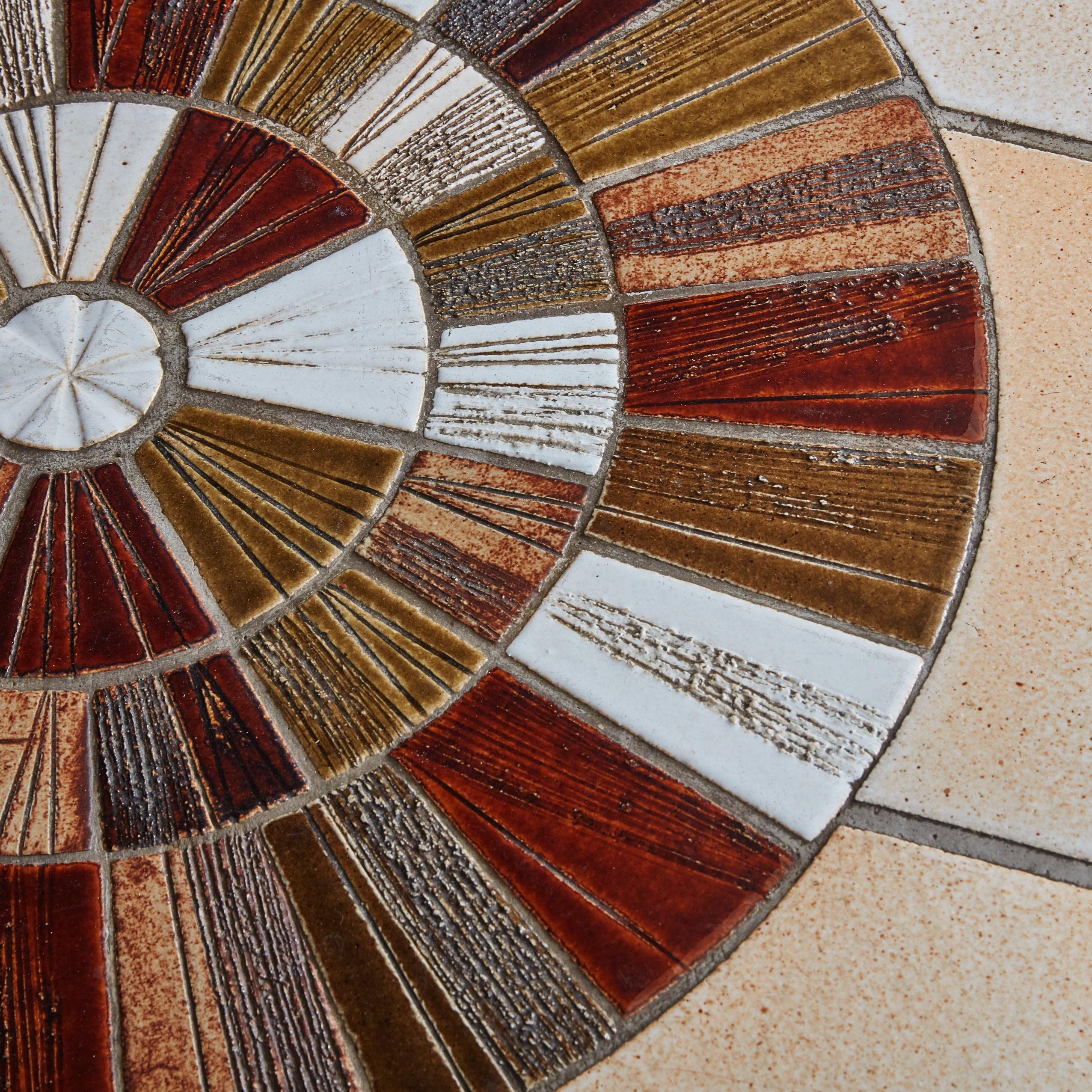 Table basse française à motifs de fleurs par Roger Capron, années 1960 2