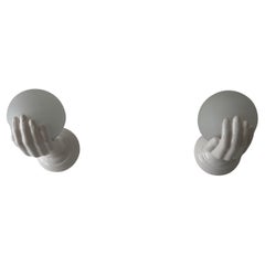 Appliques à mains en céramique française White Fogged Globe Le Trefle du milieu du siècle dernier