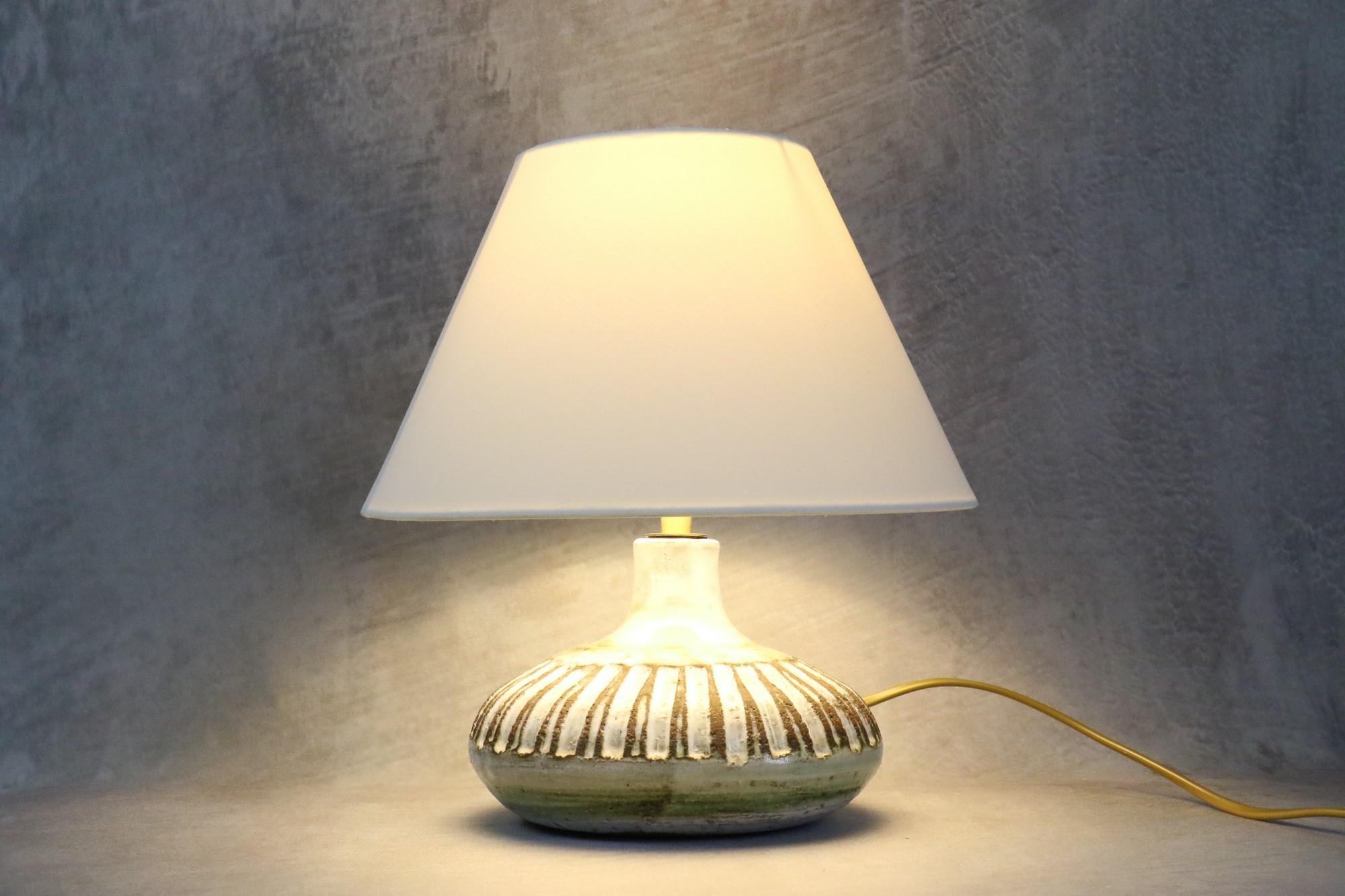 Mid-Century Modern Lampe en céramique française de style mi-siècle moderne par Albert Thiry, années 1960, époque Blin