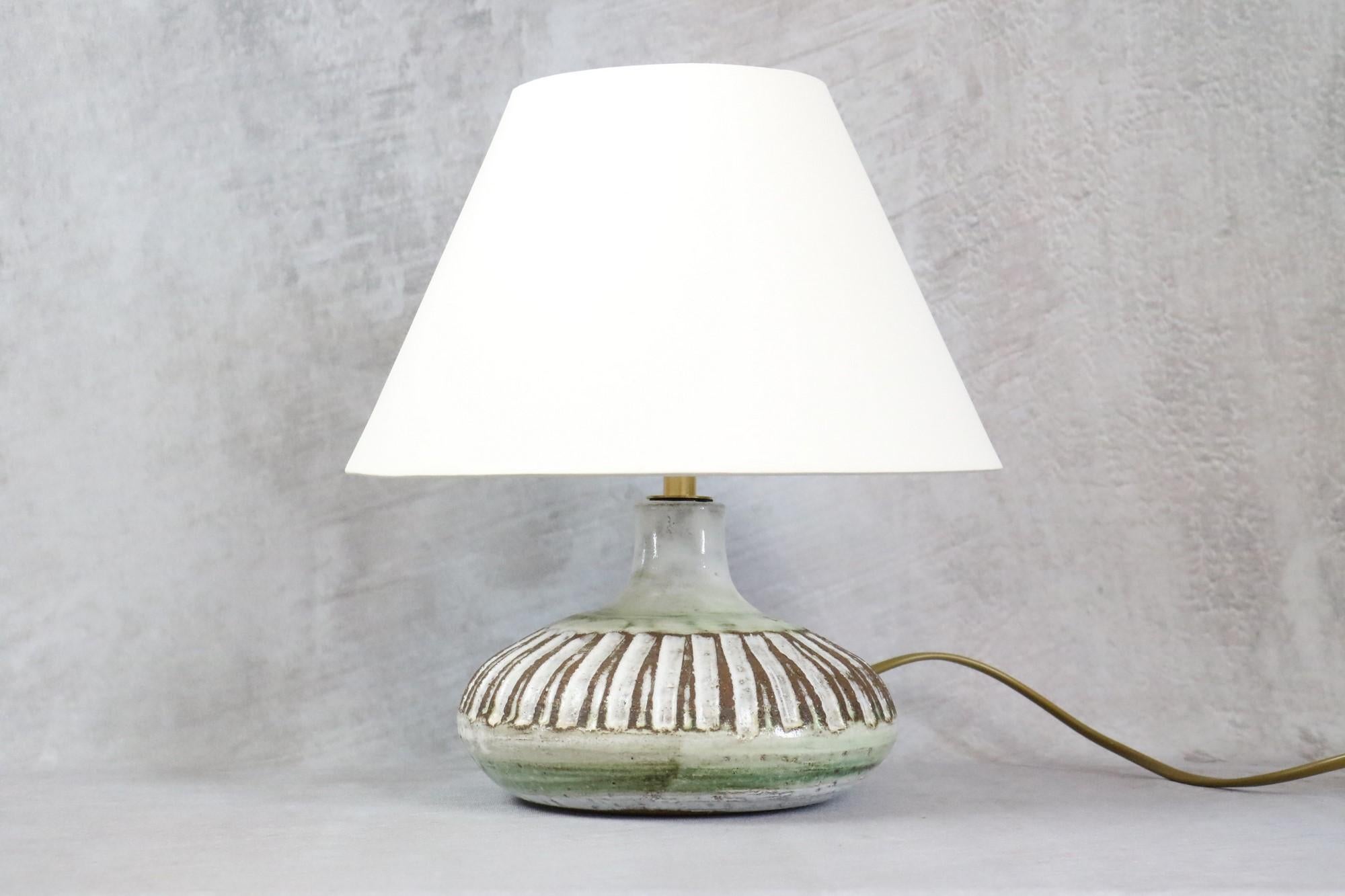 Français Lampe en céramique française de style mi-siècle moderne par Albert Thiry, années 1960, époque Blin
