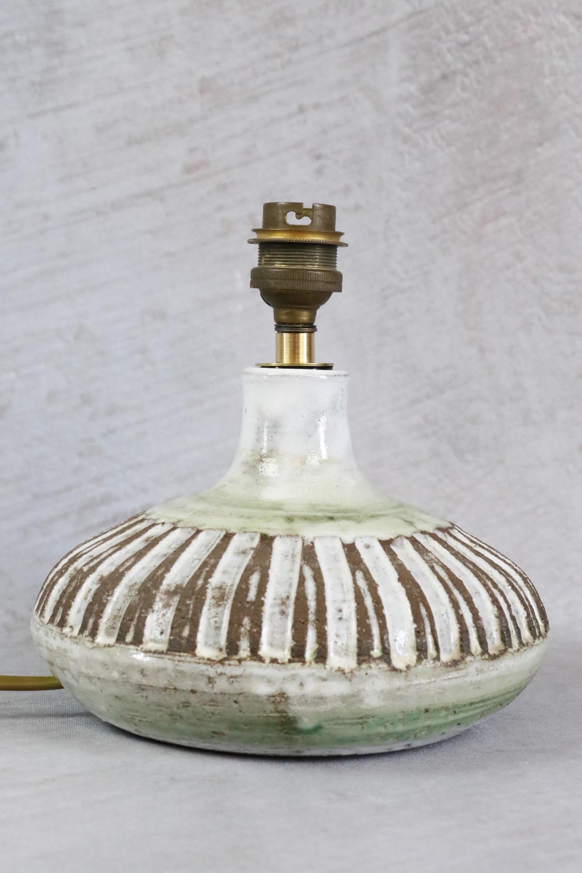 Émaillé Lampe en céramique française de style mi-siècle moderne par Albert Thiry, années 1960, époque Blin