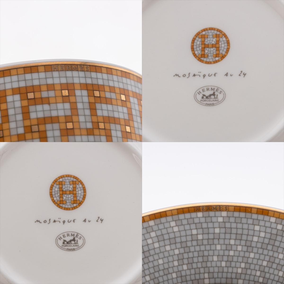 Paire de tasses et soucoupes en céramique Mosaique AU 24 Gold By Hermes 9