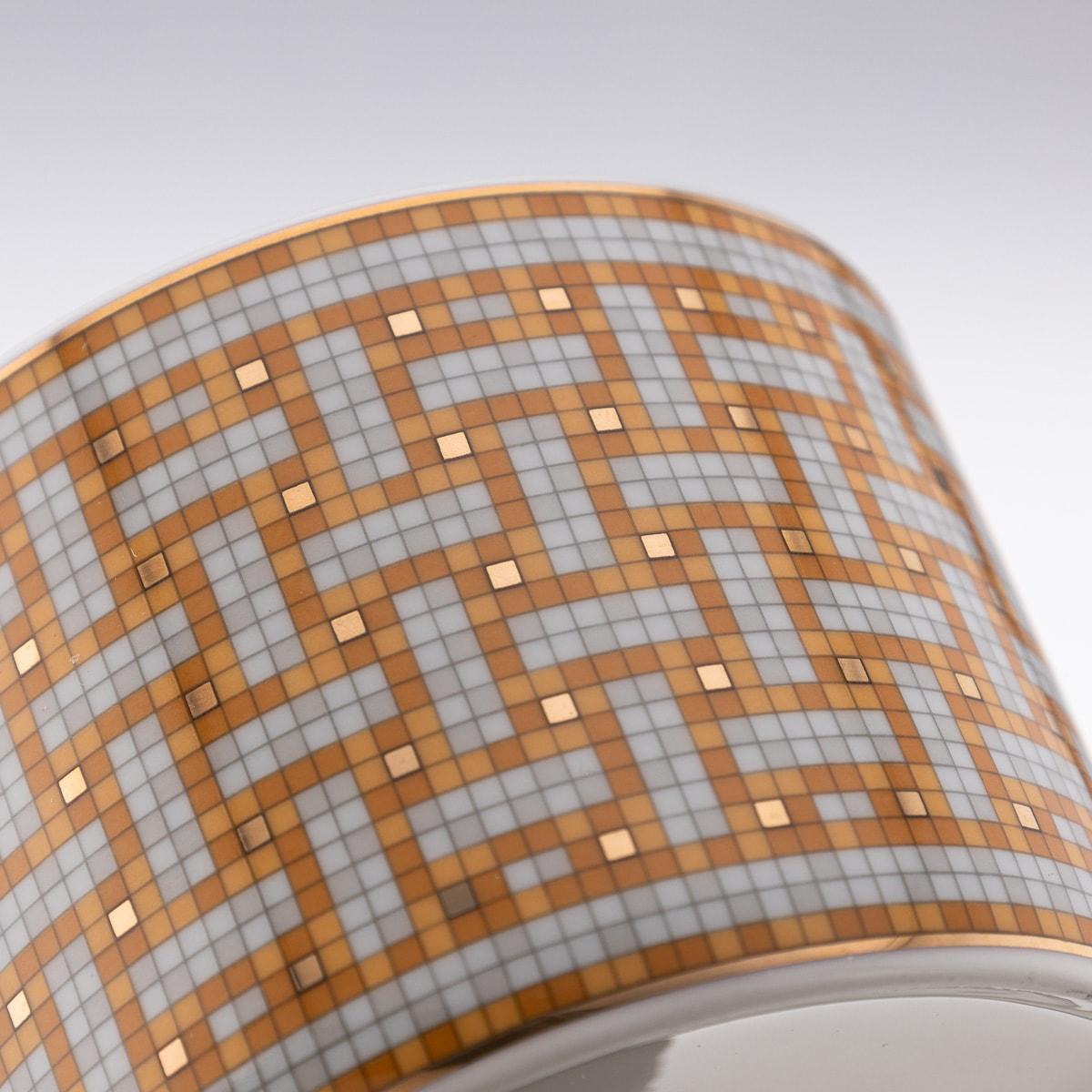 Céramique Paire de tasses et soucoupes en céramique Mosaique AU 24 Gold By Hermes