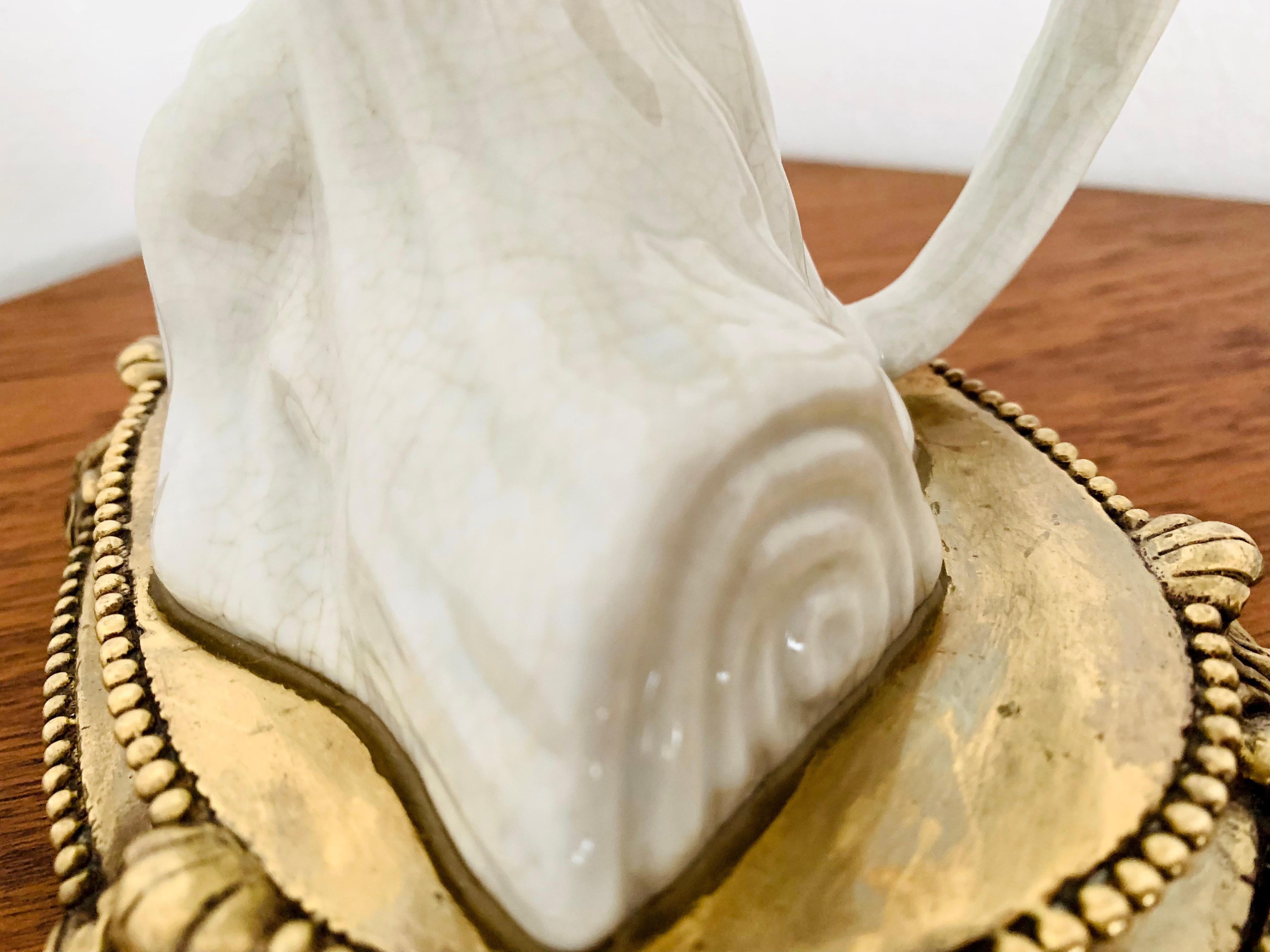 Portacandele francese in ceramica a forma di pappagallo in vendita 5