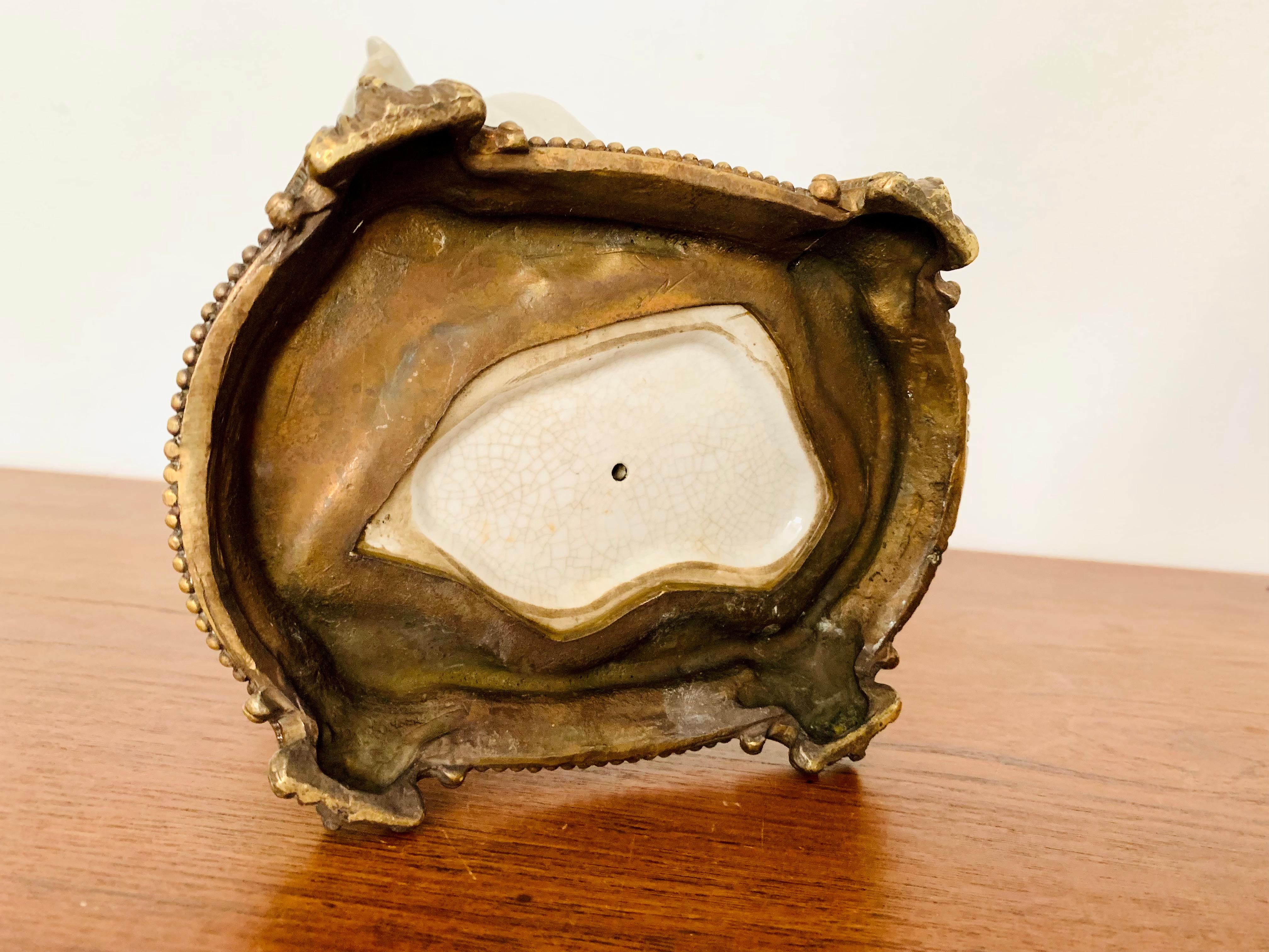 Portacandele francese in ceramica a forma di pappagallo in vendita 6
