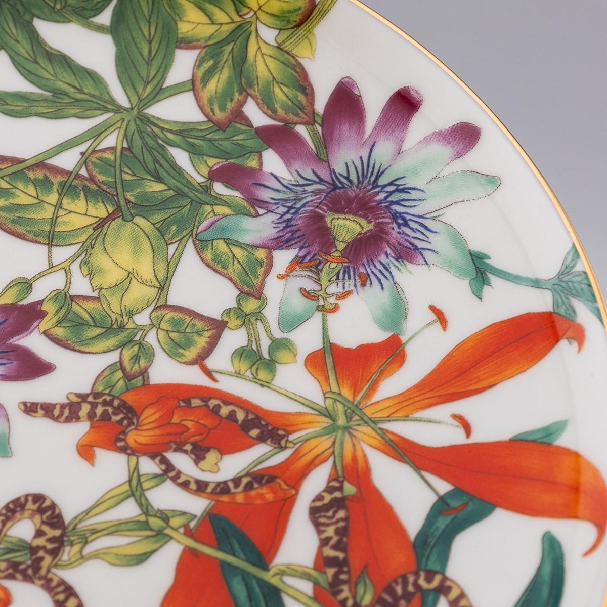 French Ceramic Passifolia Pair Of Dinner Plates By Hermes For Sale 4