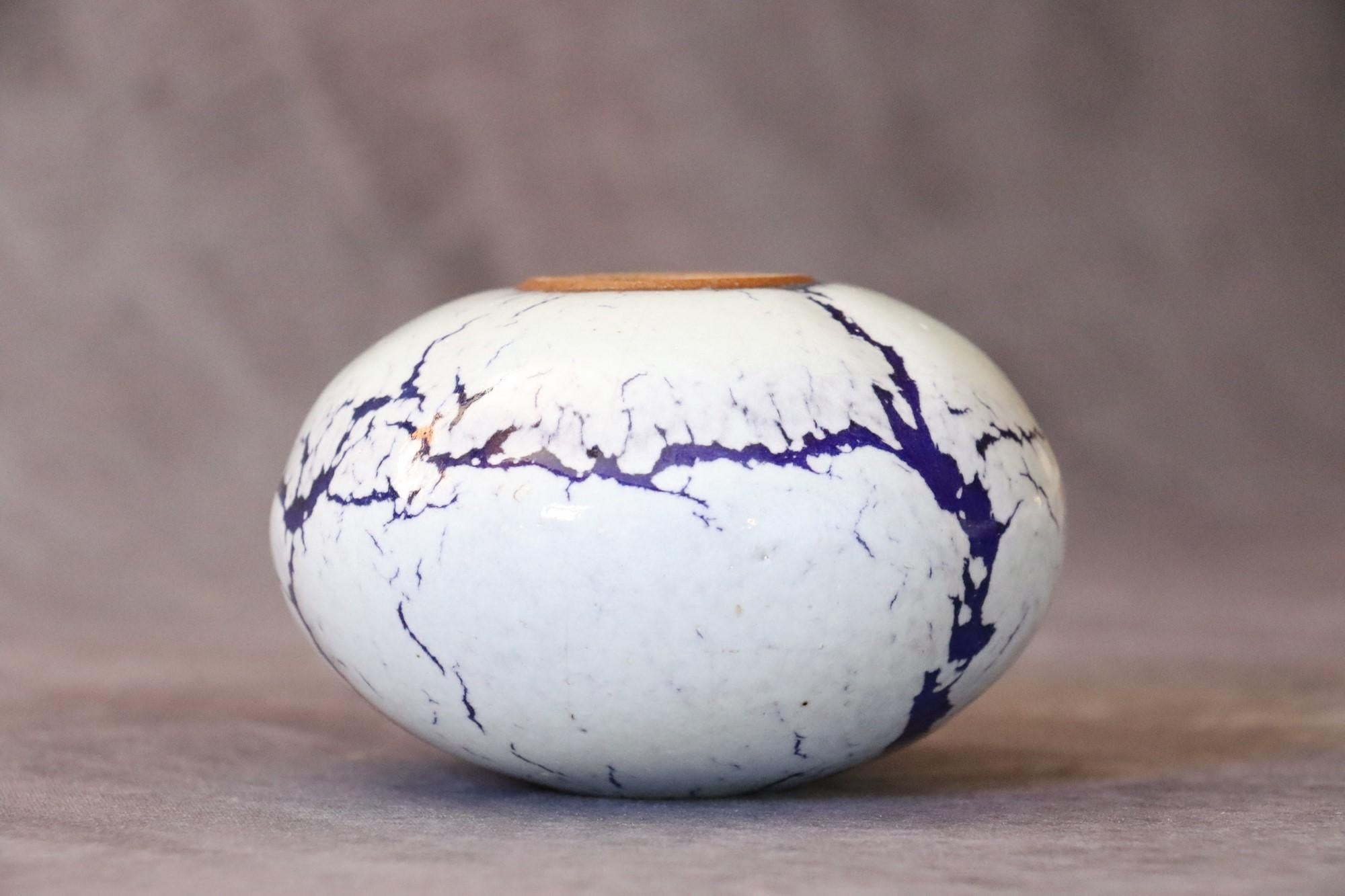 French Ceramic Purple and White Ball Vase by Marc Uzan, circa 2000 For Sale 3