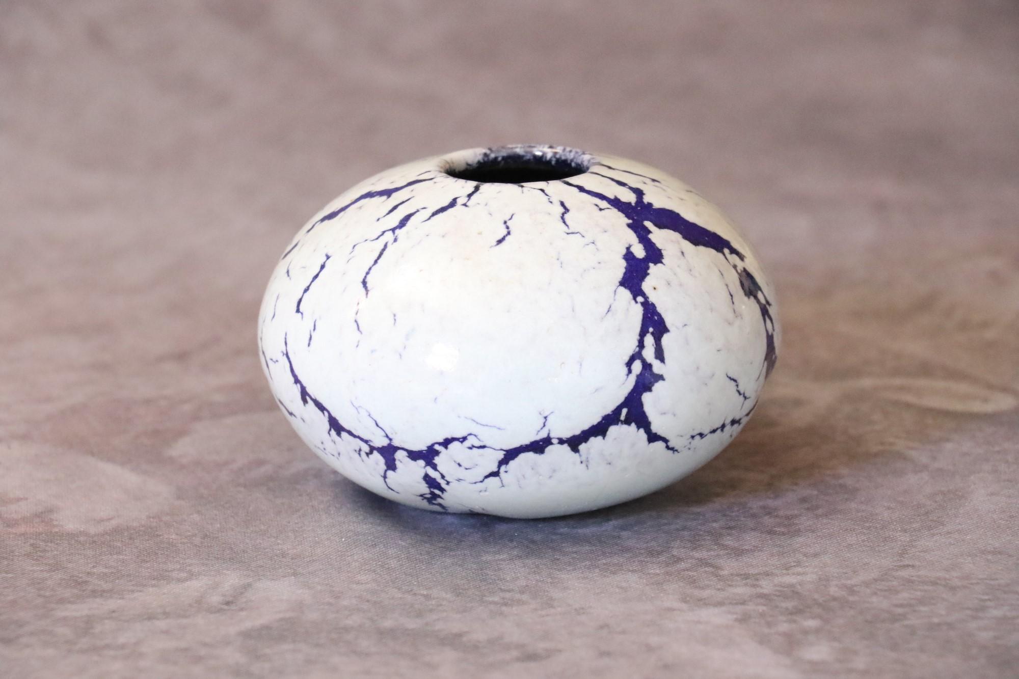 French Ceramic Purple and White Ball Vase by Marc Uzan, circa 2000 For Sale 7
