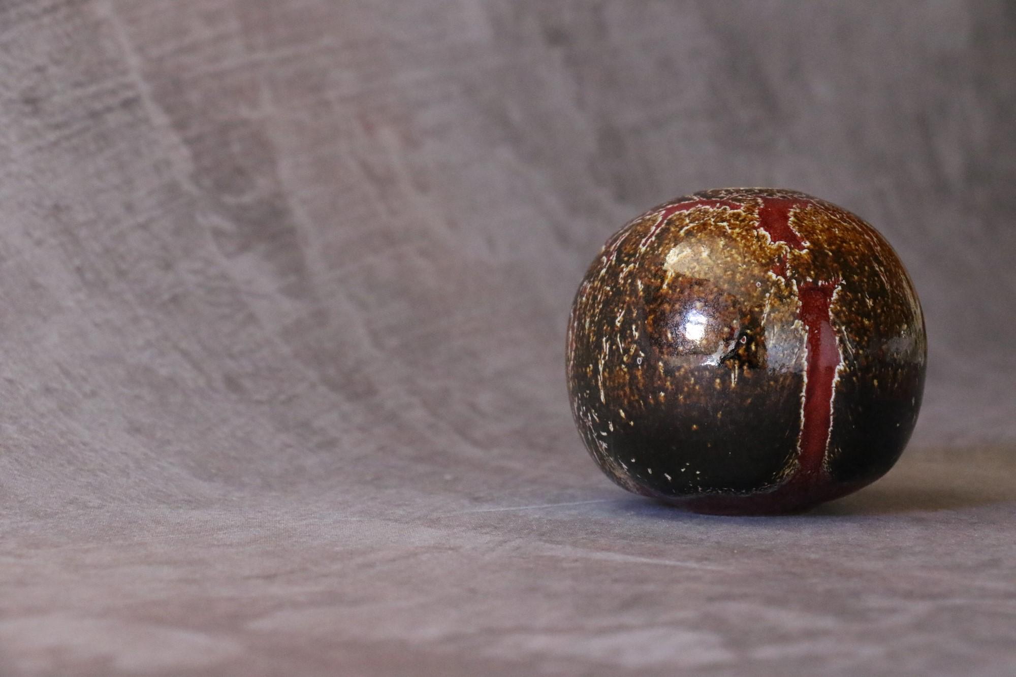 French Ceramic Red and Brown Ball Vase by Marc Uzan, circa 2000 For Sale 3