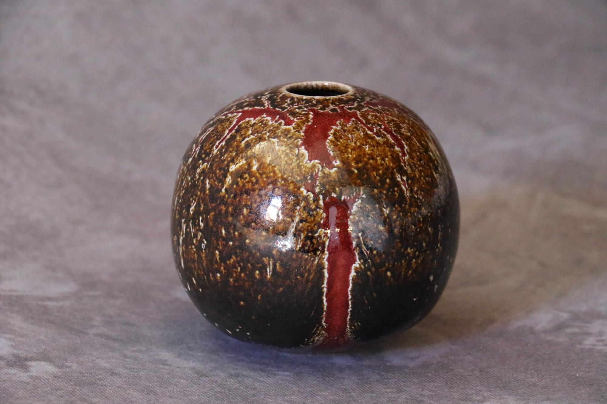 French Ceramic Red and Brown Ball Vase by Marc Uzan, circa 2000 For Sale 4