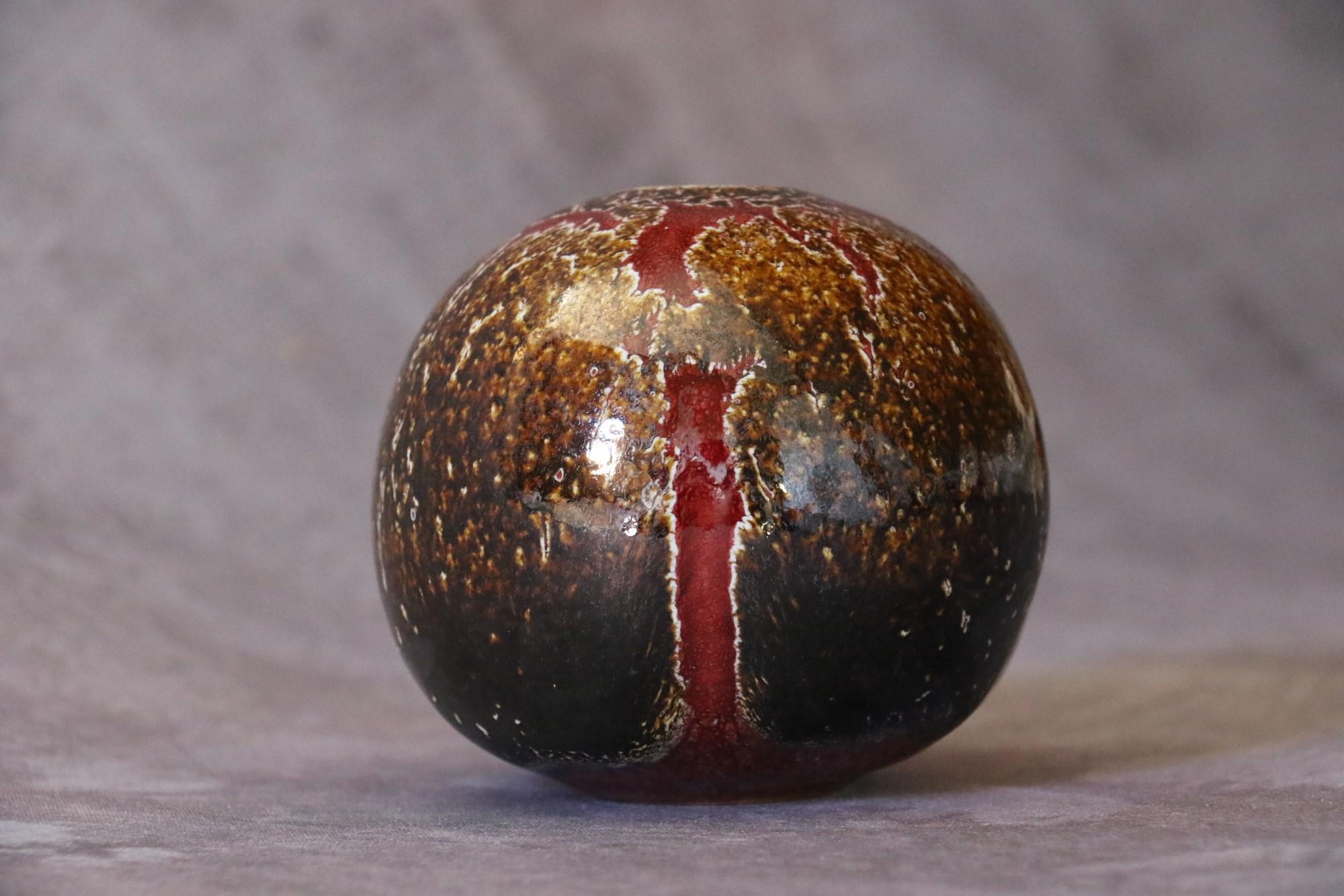 French Ceramic Red and Brown Ball Vase by Marc Uzan, circa 2000 For Sale 2