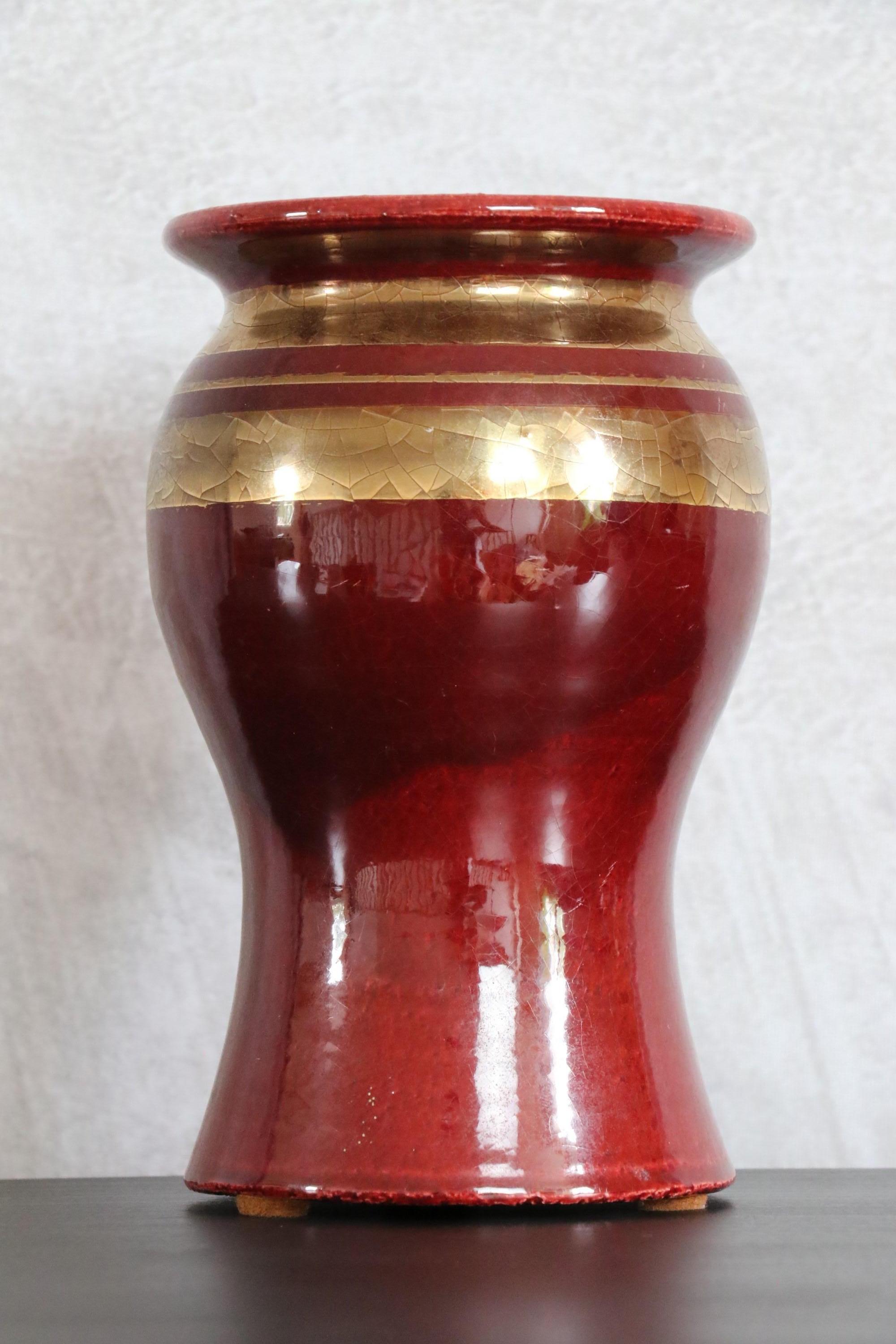 French Ceramic Red and Golden Vase by Georges Pelletier, Signed, 1970s In Fair Condition For Sale In Camblanes et Meynac, FR