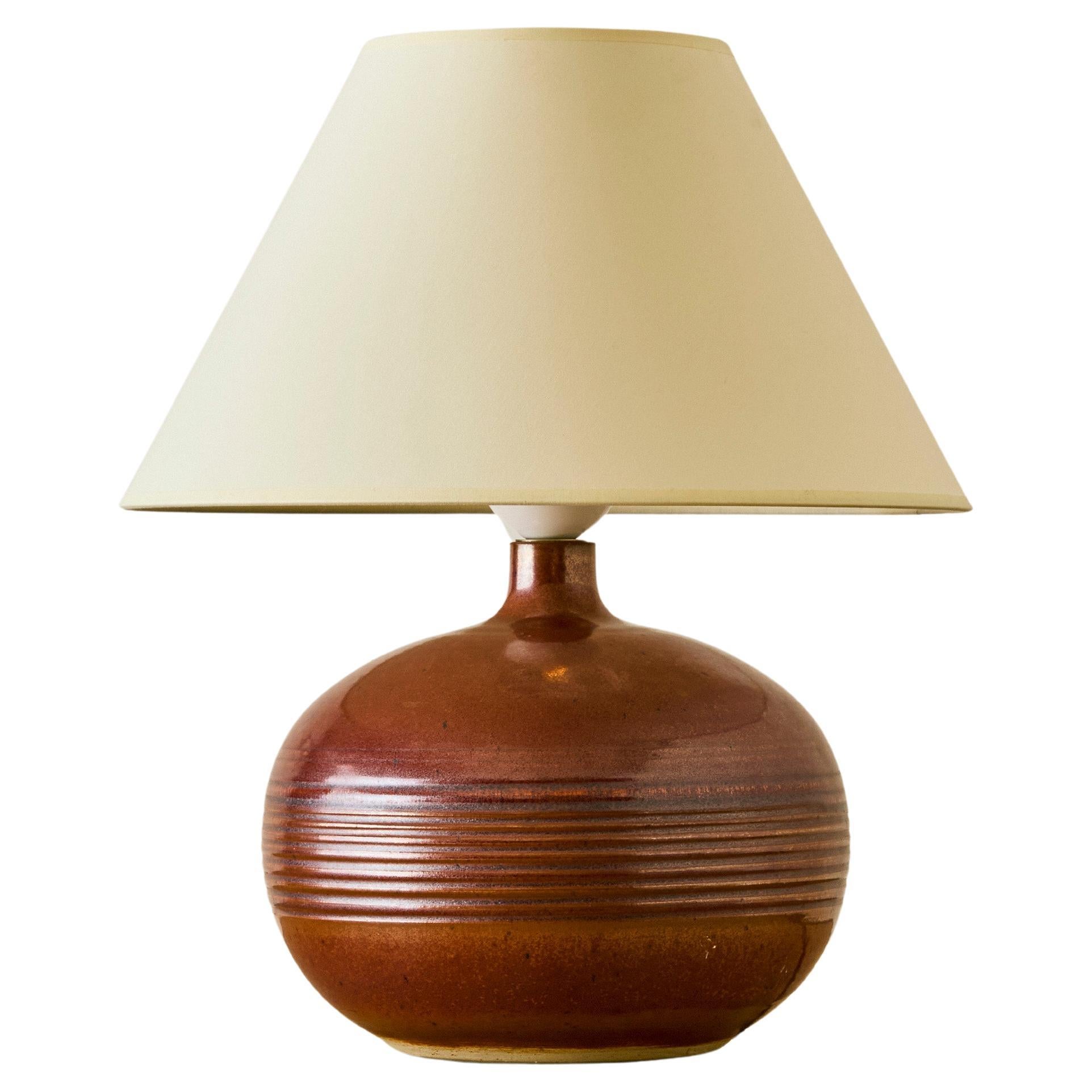 Lampada da tavolo rotonda in ceramica francese A.I.C. 1960