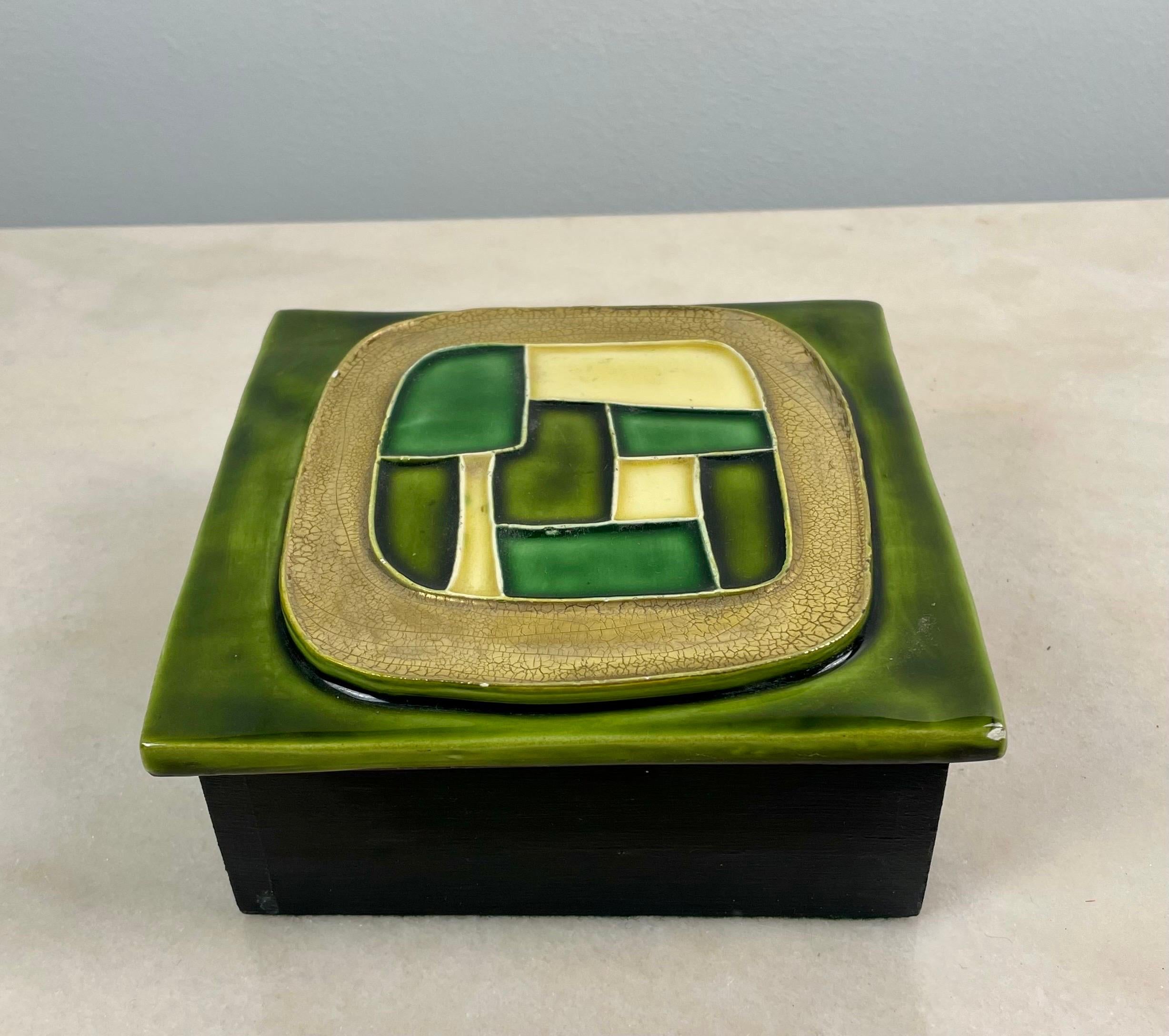 Mid-20th Century French Ceramic Secret box or jewelry box or tidy  - Mithé Espelt 60's Fance 