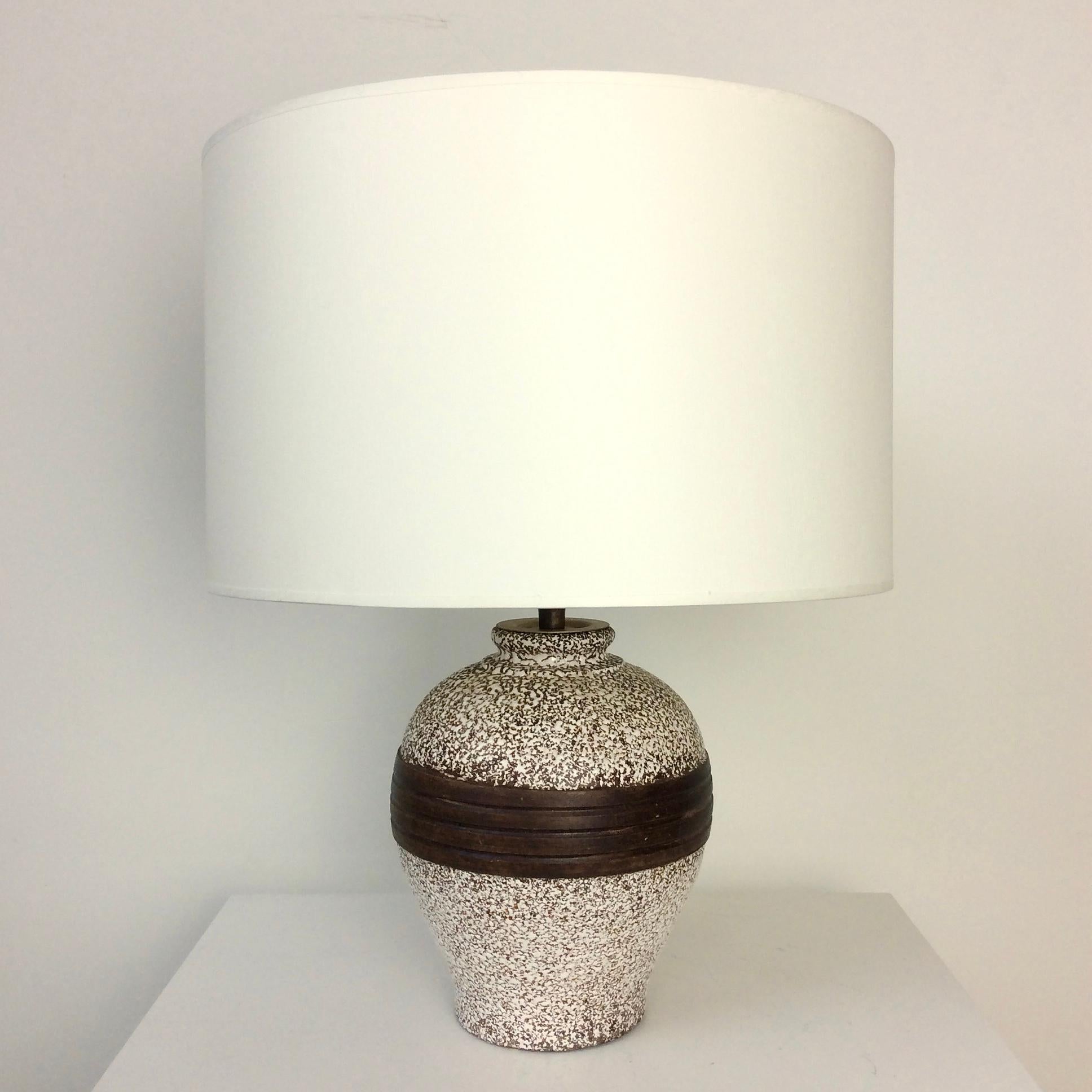 Art Deco French Ceramic Table Lamp, circa 1940 For Sale