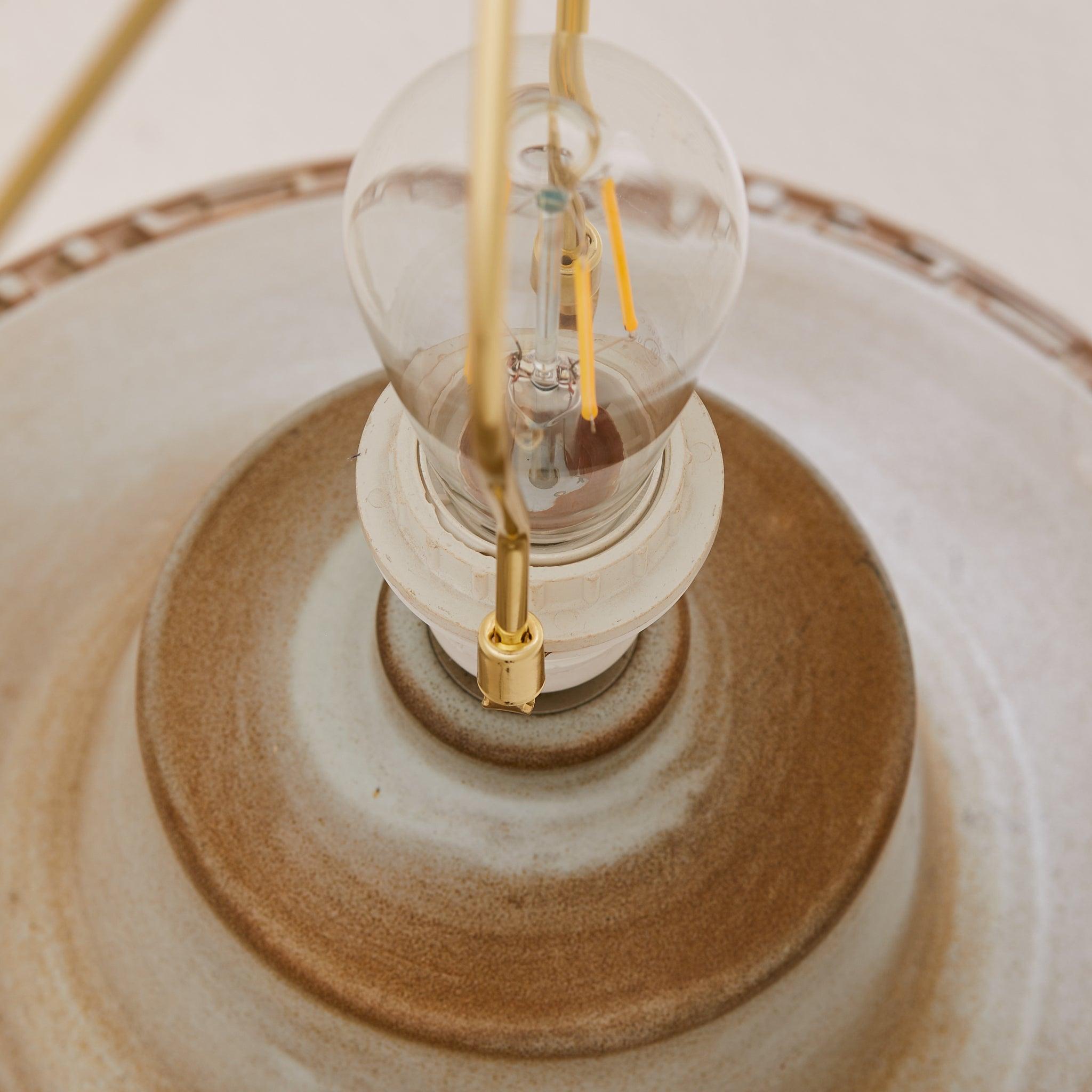 French Ceramic Table Lamp in Smoky Glaze with Geometric Relief, 1960s im Zustand „Gut“ im Angebot in Chicago, IL