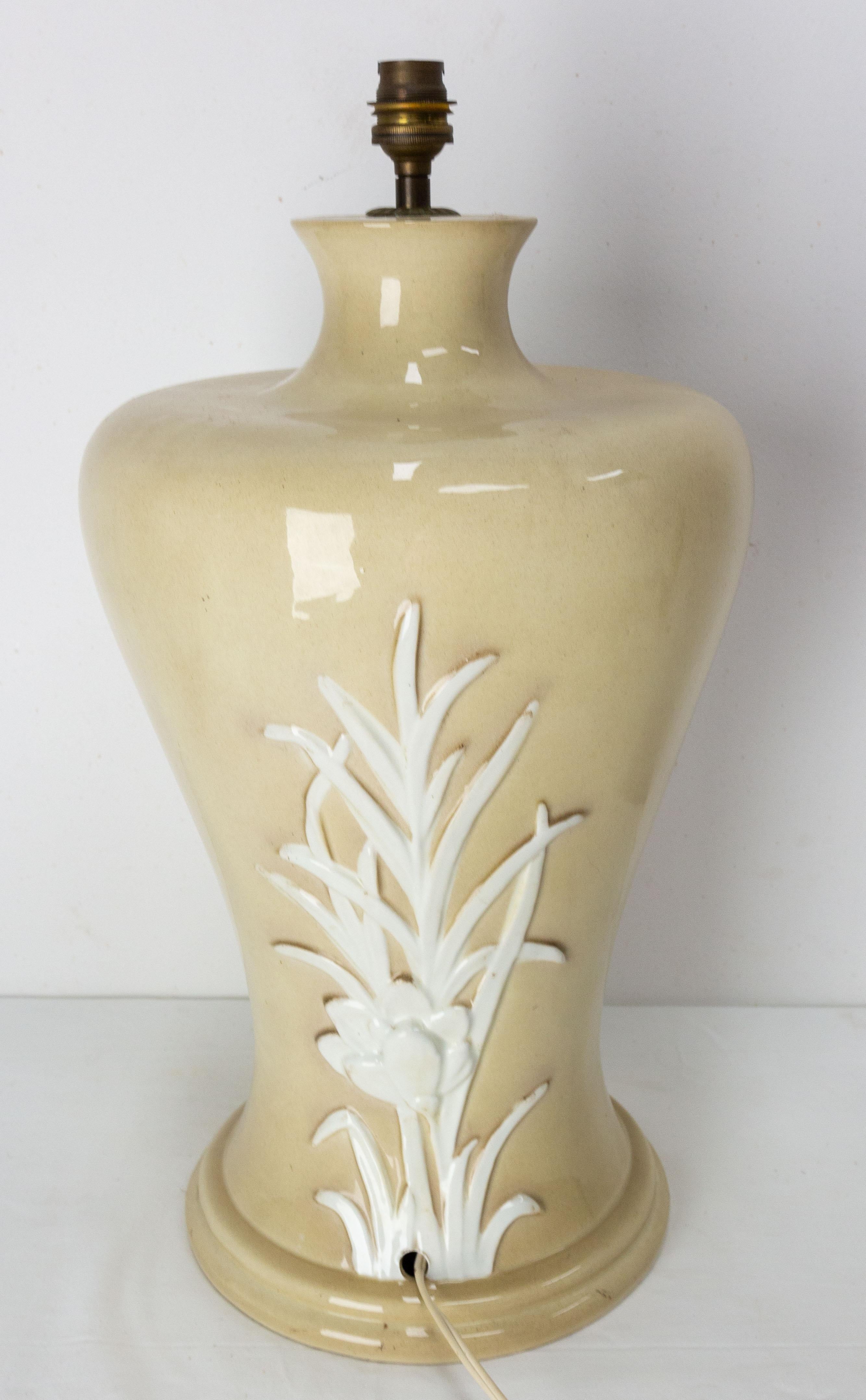 Mid-20th Century French Ceramic Table Lamp with Flowers, Mid-Century For Sale