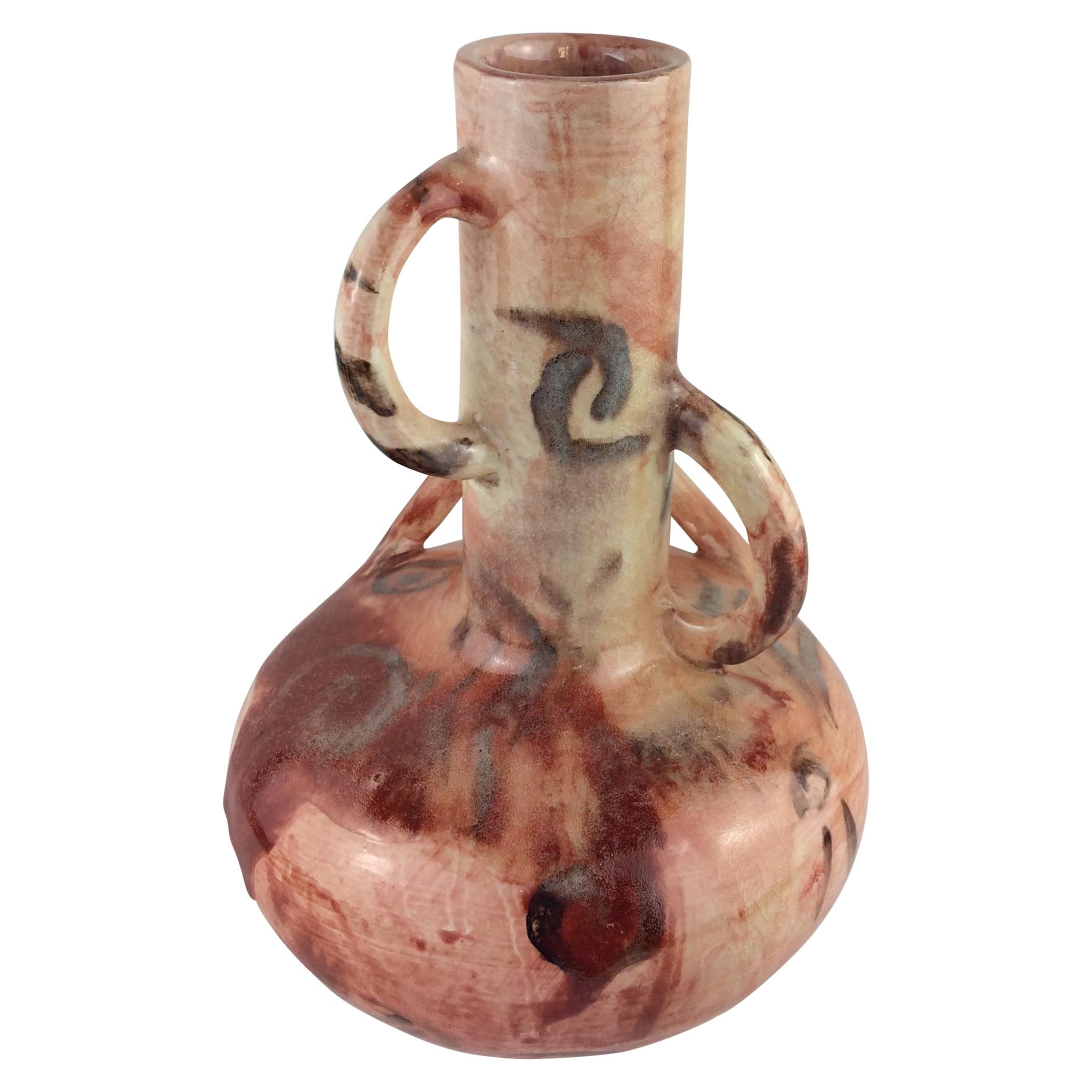 Vase en céramique française à 3 poignées, signé