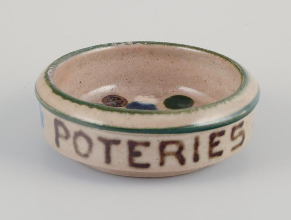 French ceramicists. Three pieces of ceramics. Two ashtrays and a small bowl. In Excellent Condition For Sale In København, Copenhagen