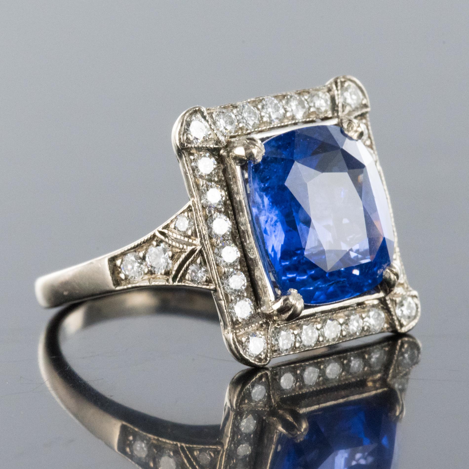 Art Deco Style French 5 Carat Ceylon Sapphire Diamond 18 Karat White Gold Ring In New Condition For Sale In Poitiers, FR