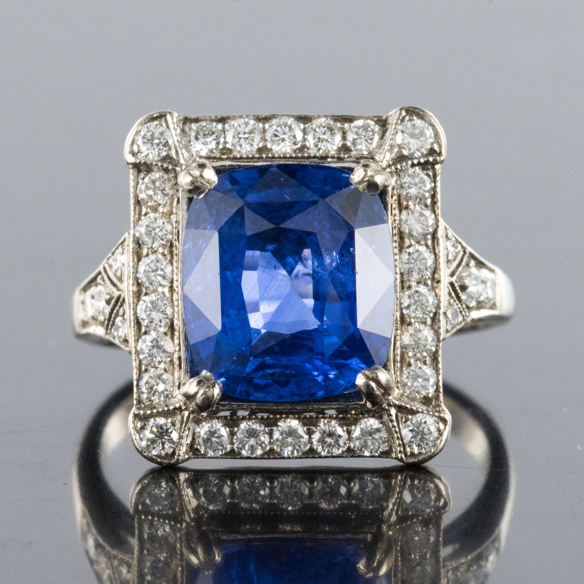Women's Art Deco Style French 5 Carat Ceylon Sapphire Diamond 18 Karat White Gold Ring For Sale
