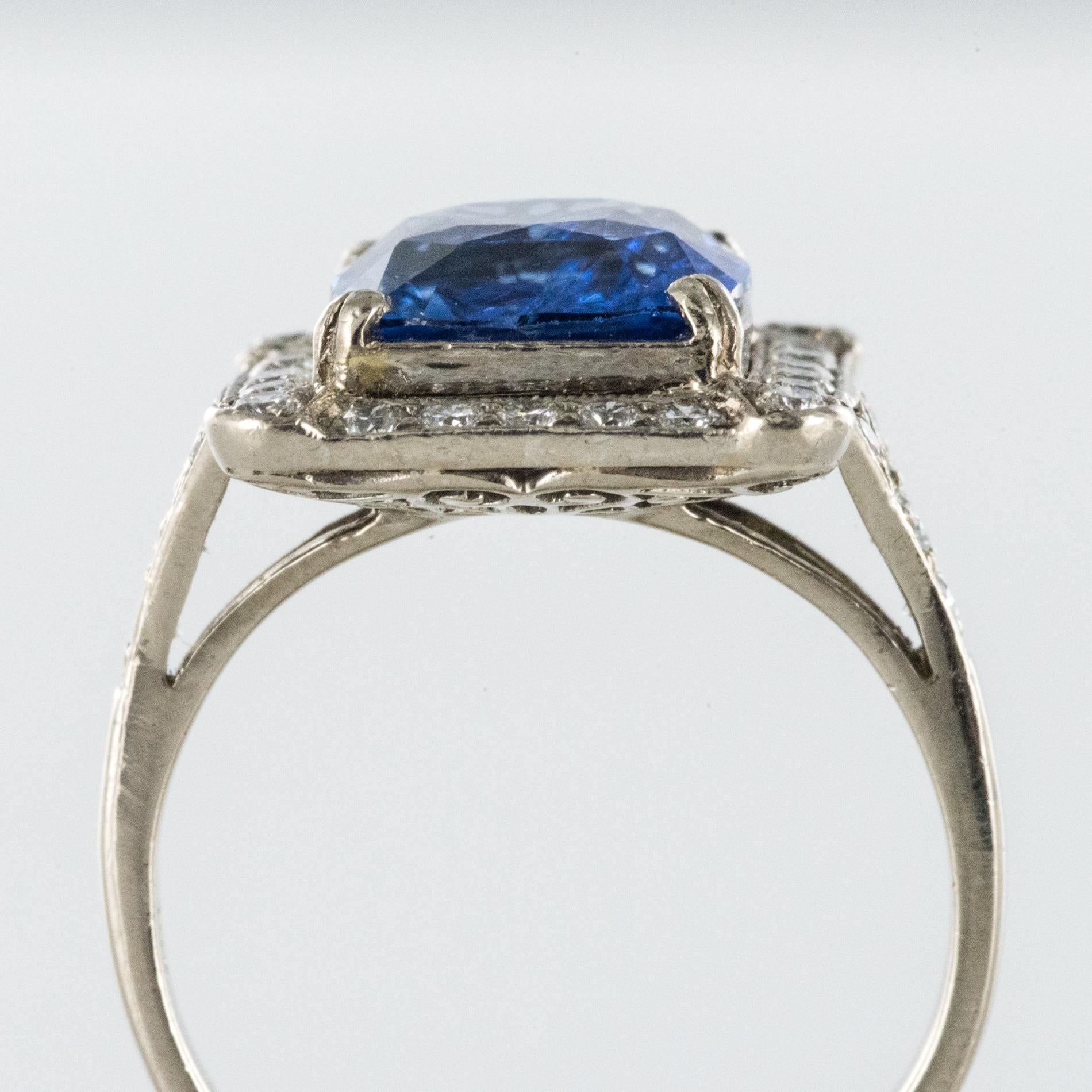 Art Deco Style French 5 Carat Ceylon Sapphire Diamond 18 Karat White Gold Ring For Sale 2