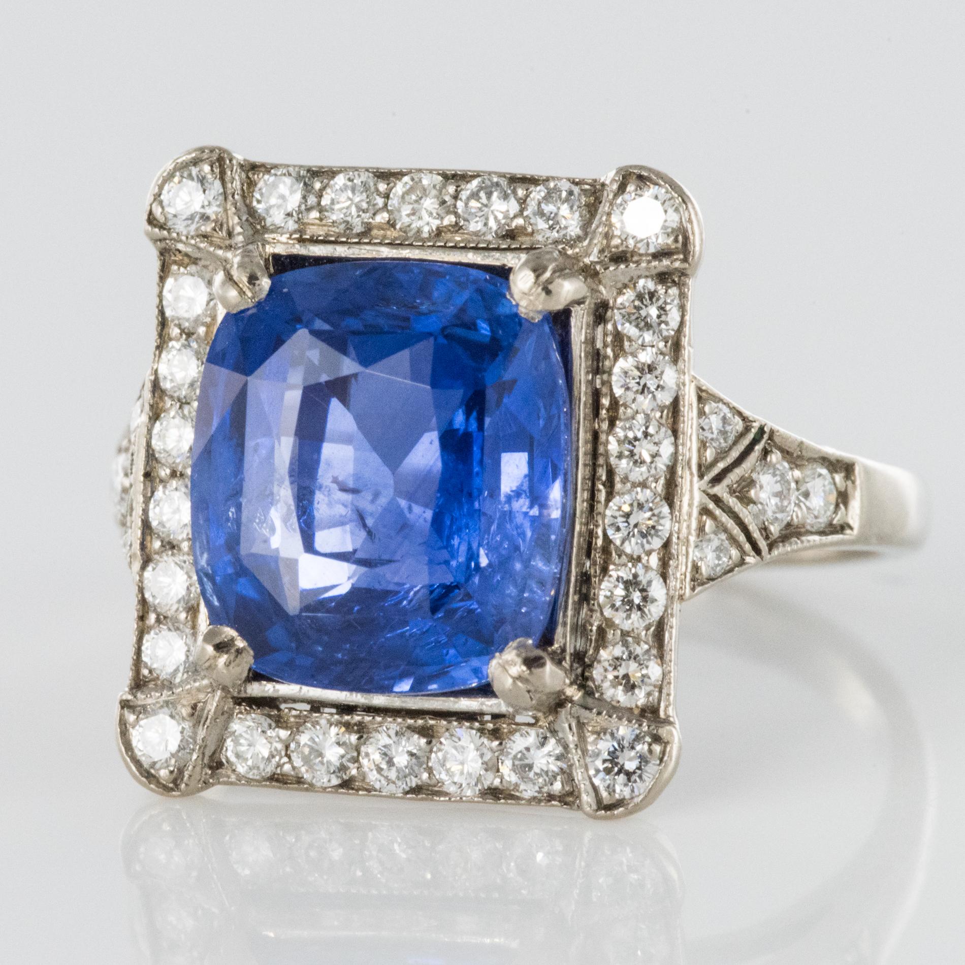 Art Deco Style French 5 Carat Ceylon Sapphire Diamond 18 Karat White Gold Ring For Sale 4