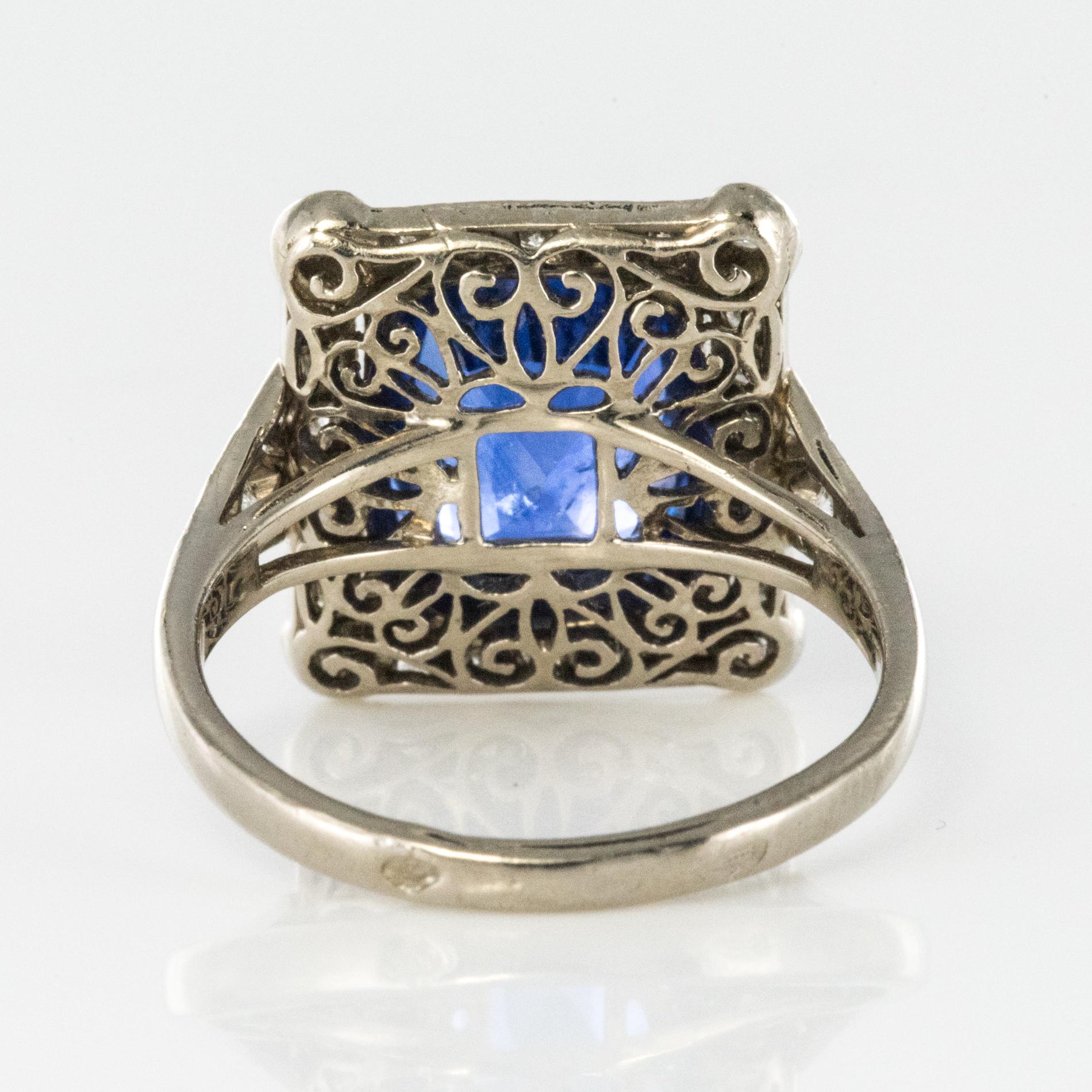 Art Deco Style French 5 Carat Ceylon Sapphire Diamond 18 Karat White Gold Ring For Sale 6